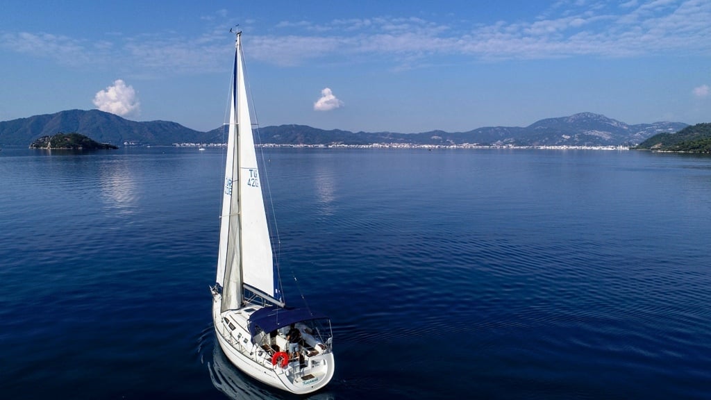 Kacamak - Sailboat in Adaköy