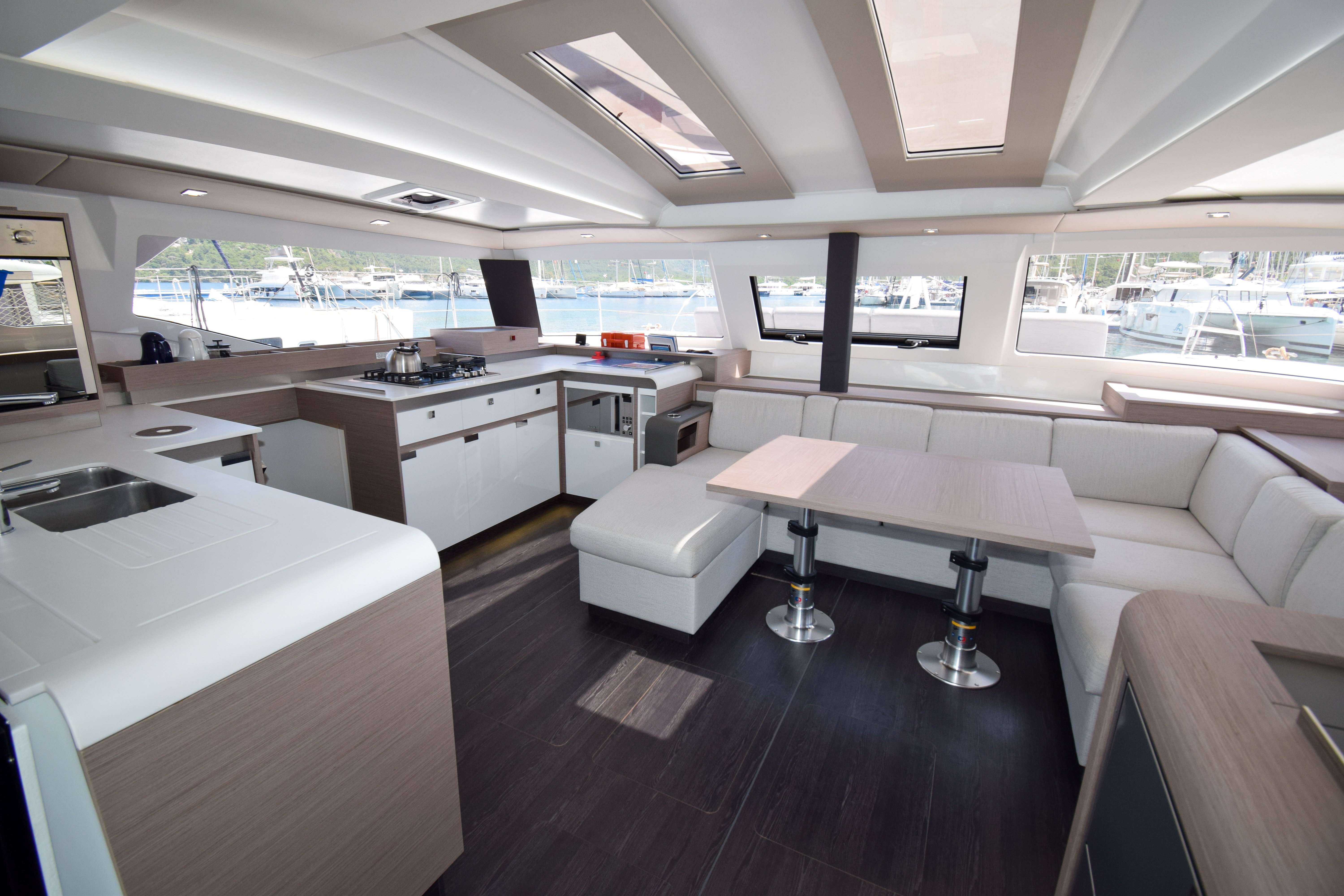 MILLY 2 - Katamaran içinde Adaköy