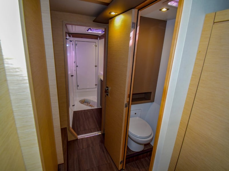 Amber - Katamaran içinde Adaköy