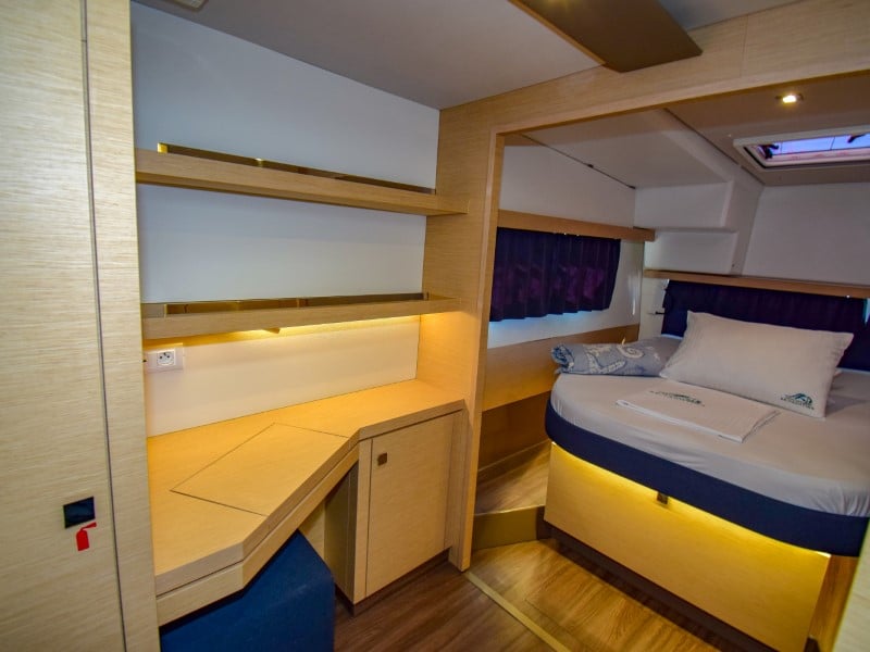 Amber - Katamaran içinde Adaköy