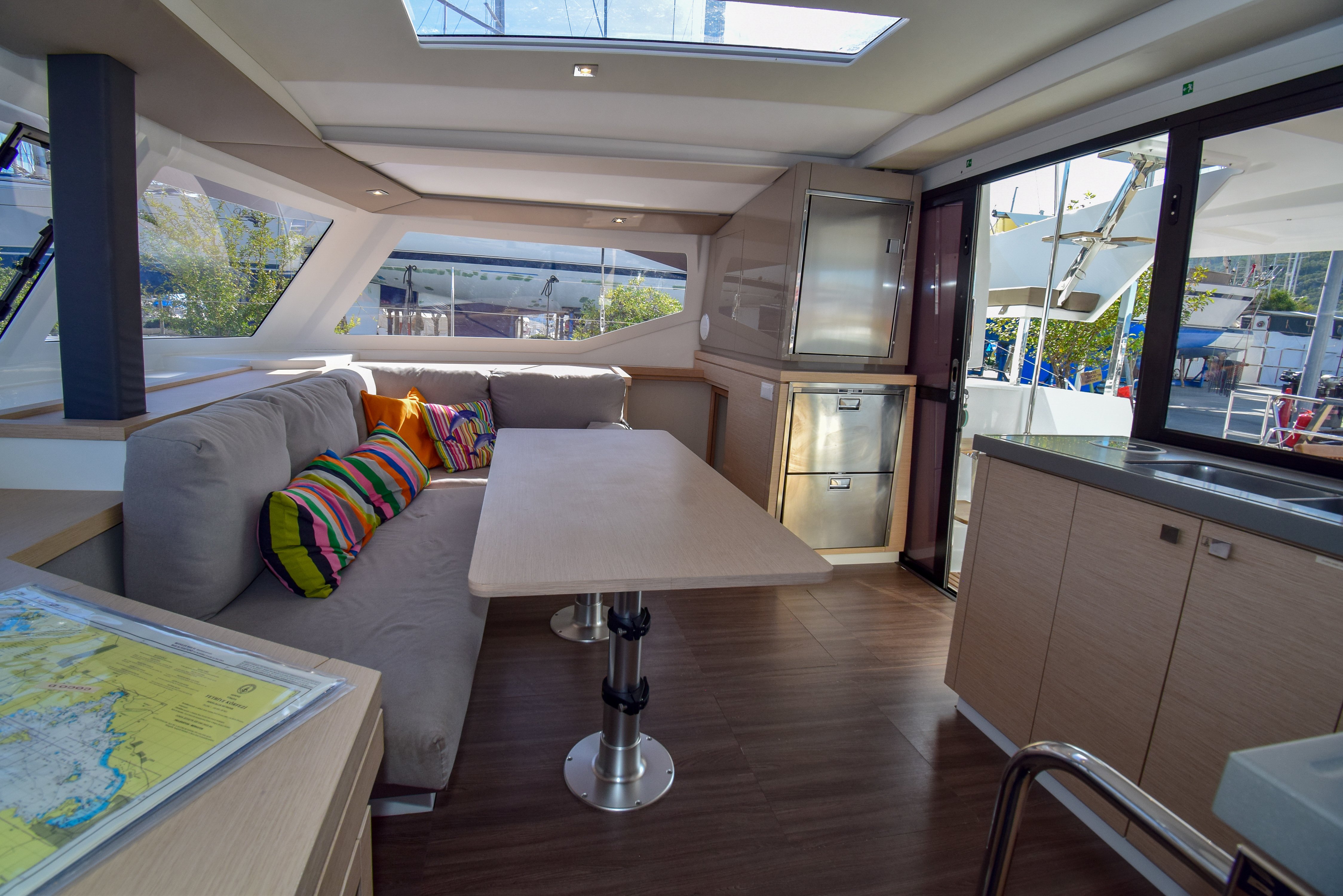 Coco D - Katamaran içinde Adaköy