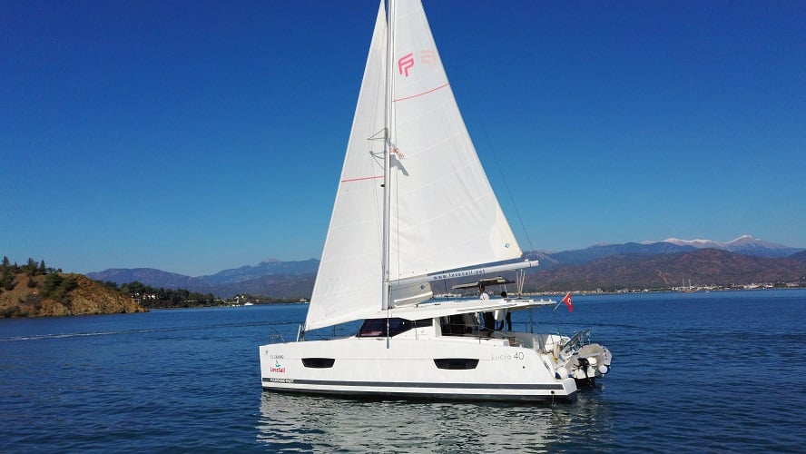 El Camino - Catamaran in Karagözler