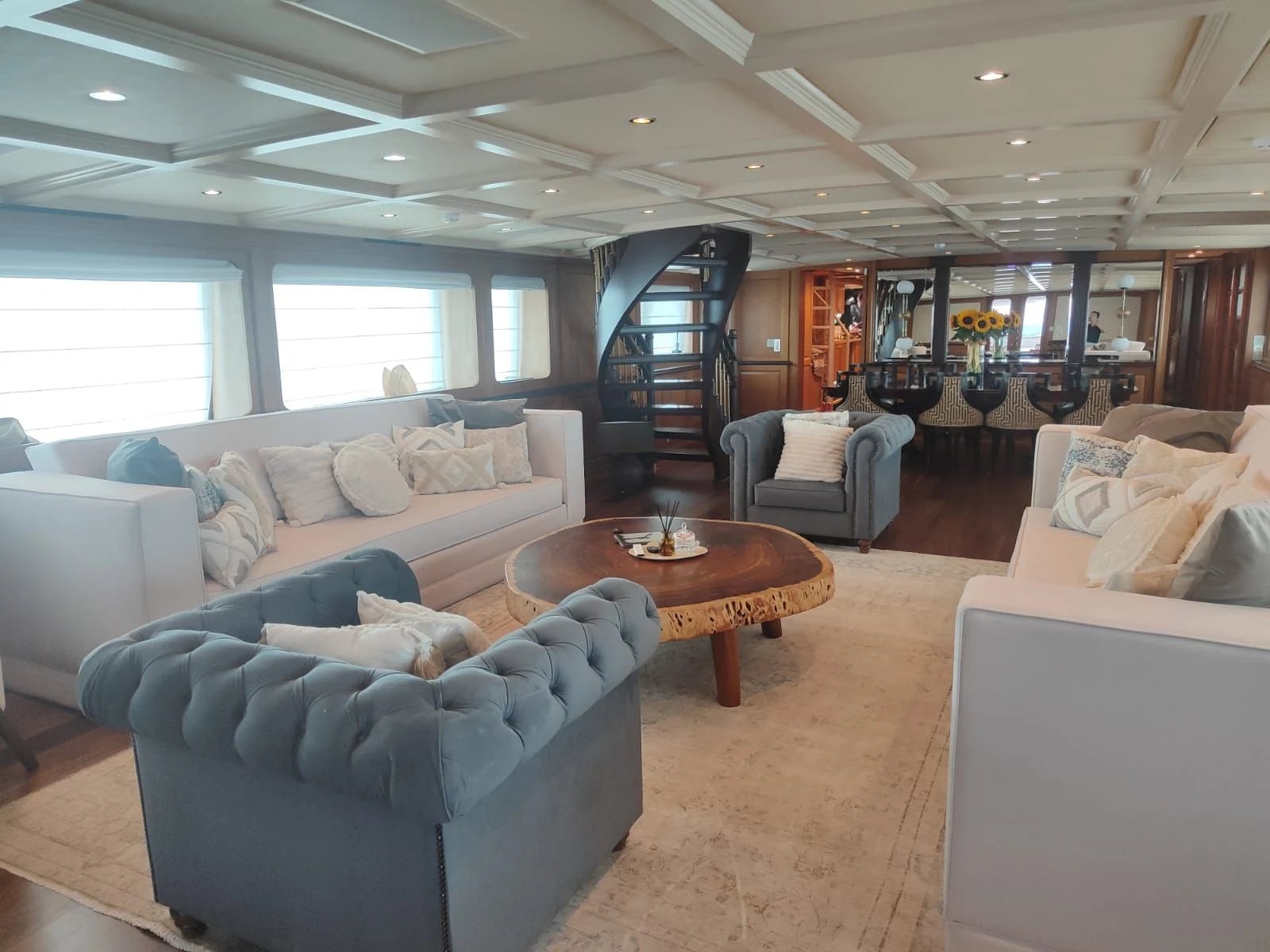 Kokomo Nights - Motor Yacht in Alimos