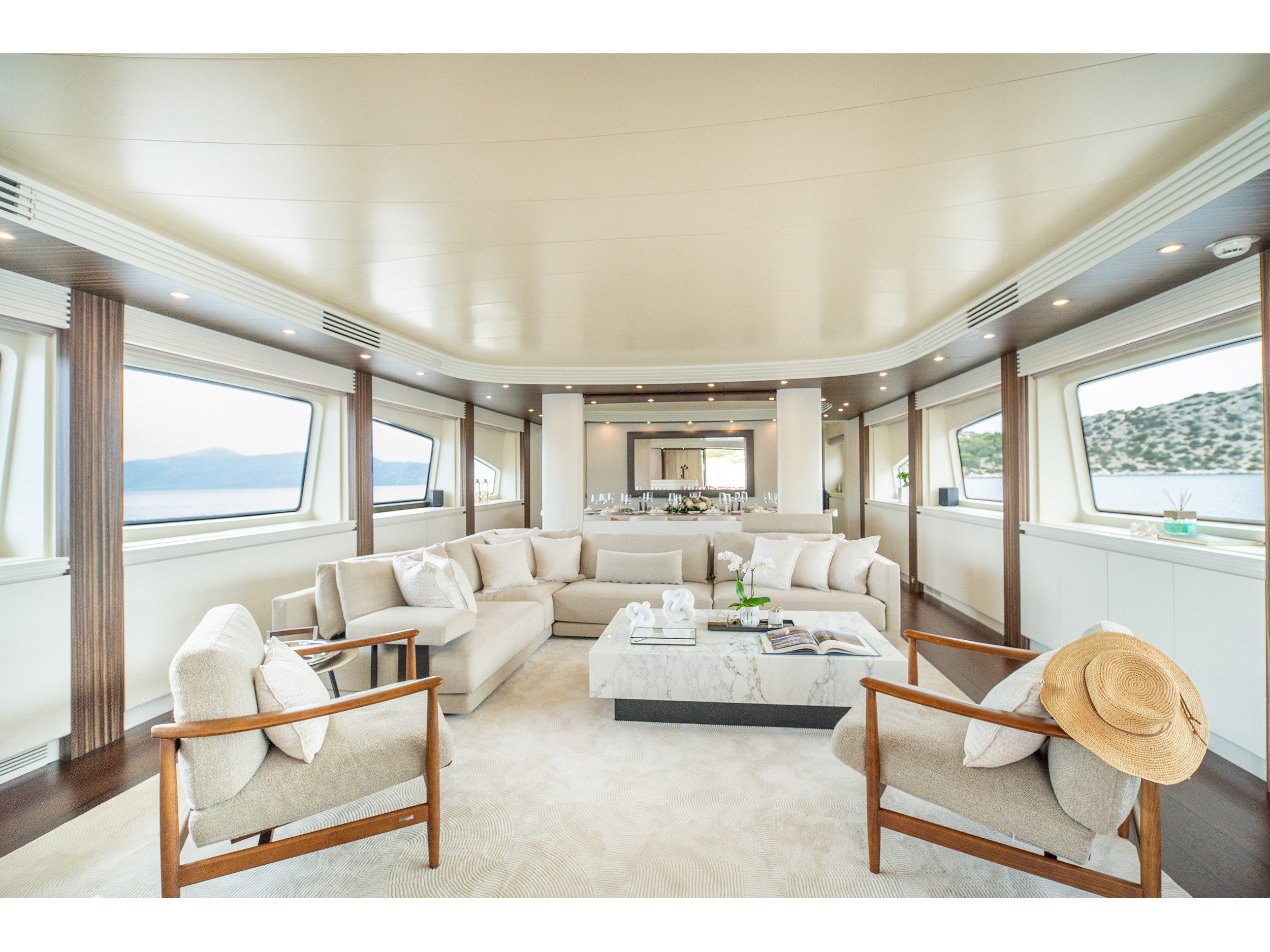 Pareaki II - Motor Yacht in Alimos