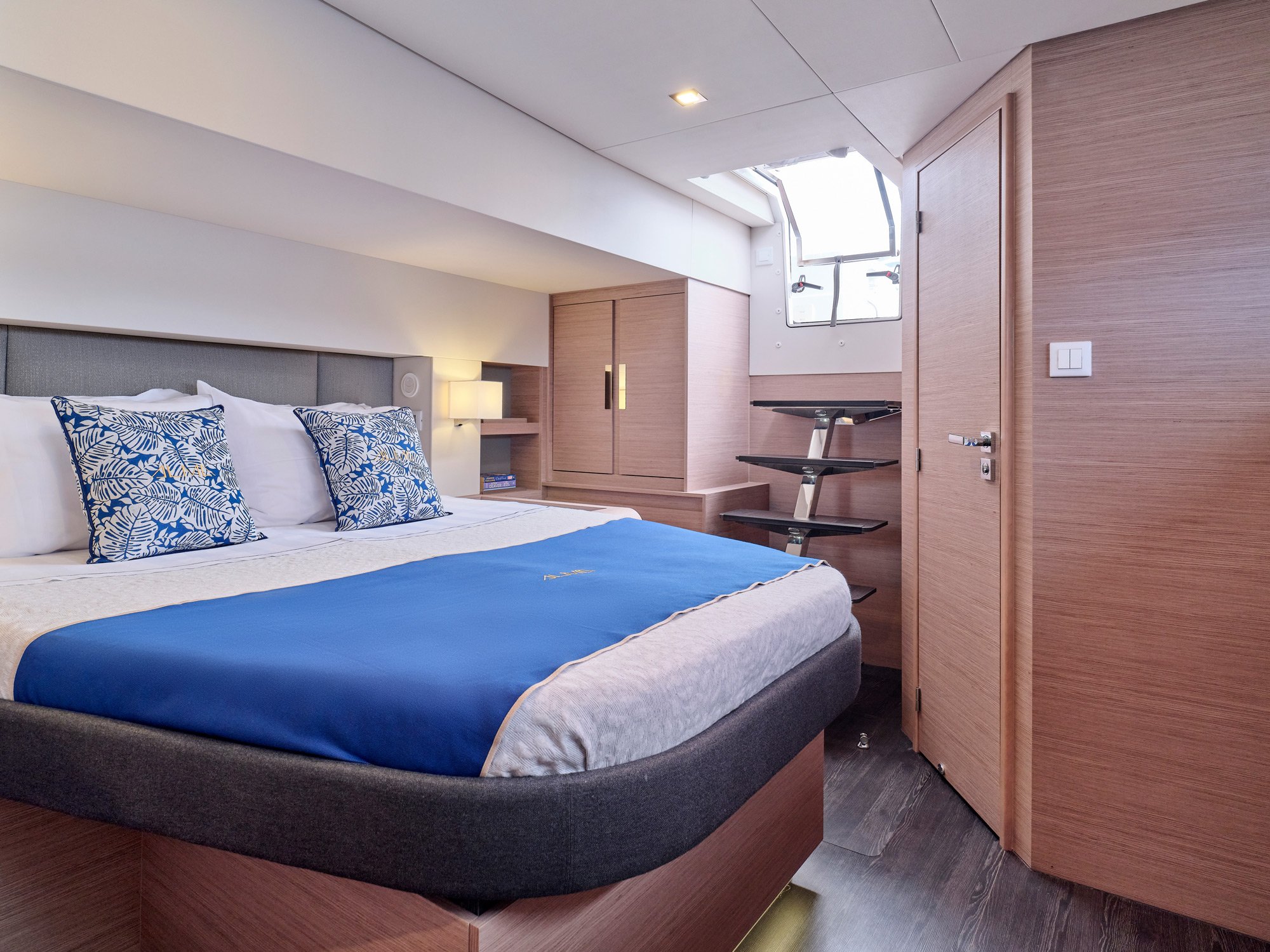 ALMA - Catamaran in Alimos