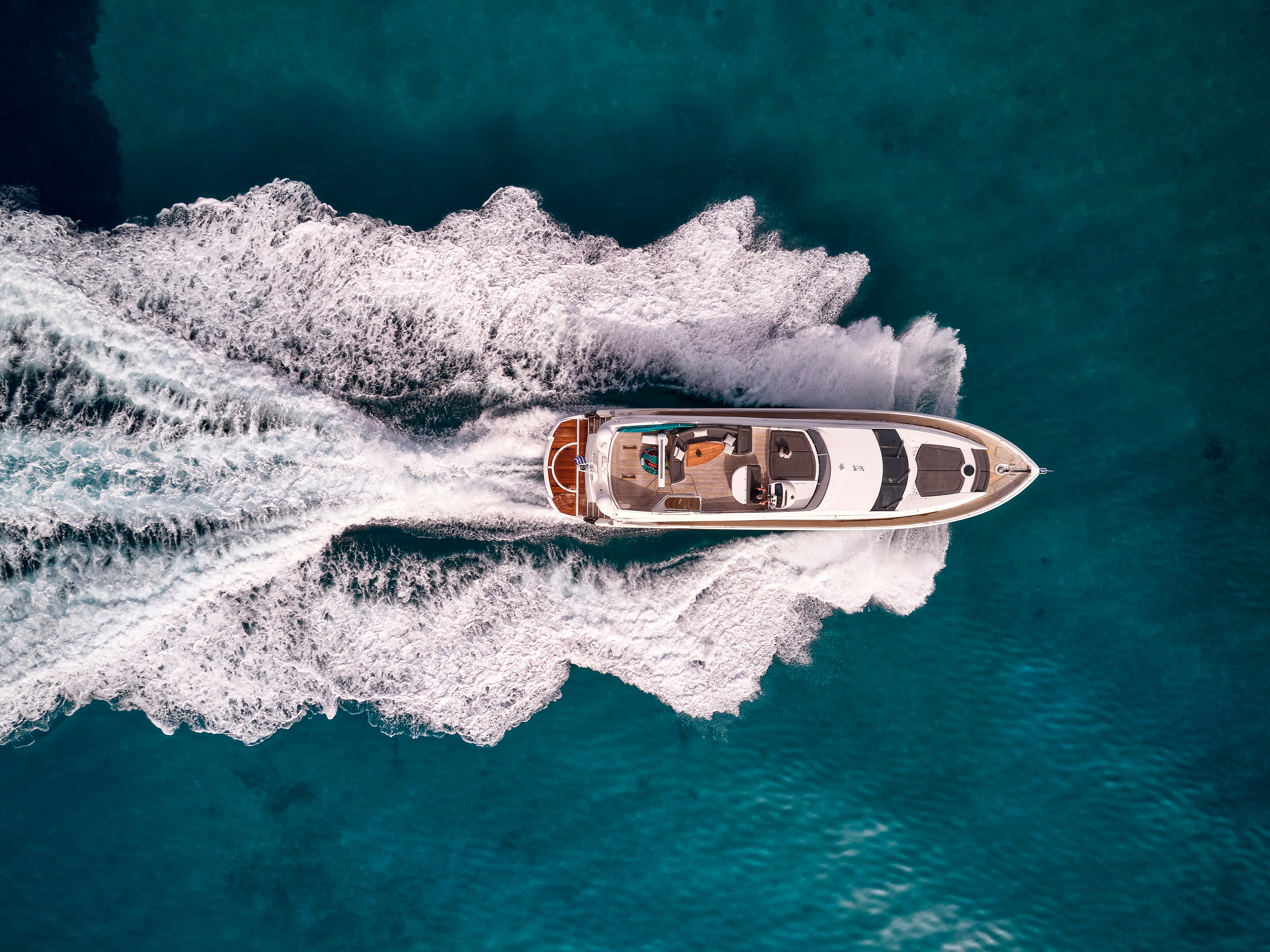 M FIVE - Motor Yacht in Alimos