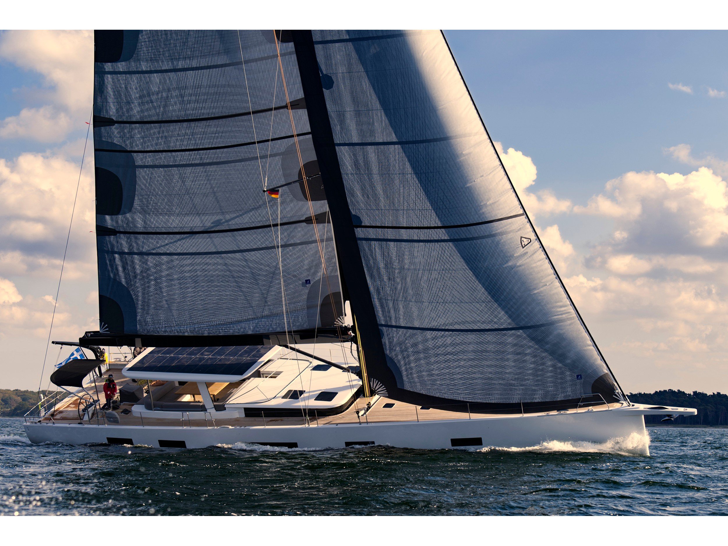 Nadamas - Sailboat in Elliniko