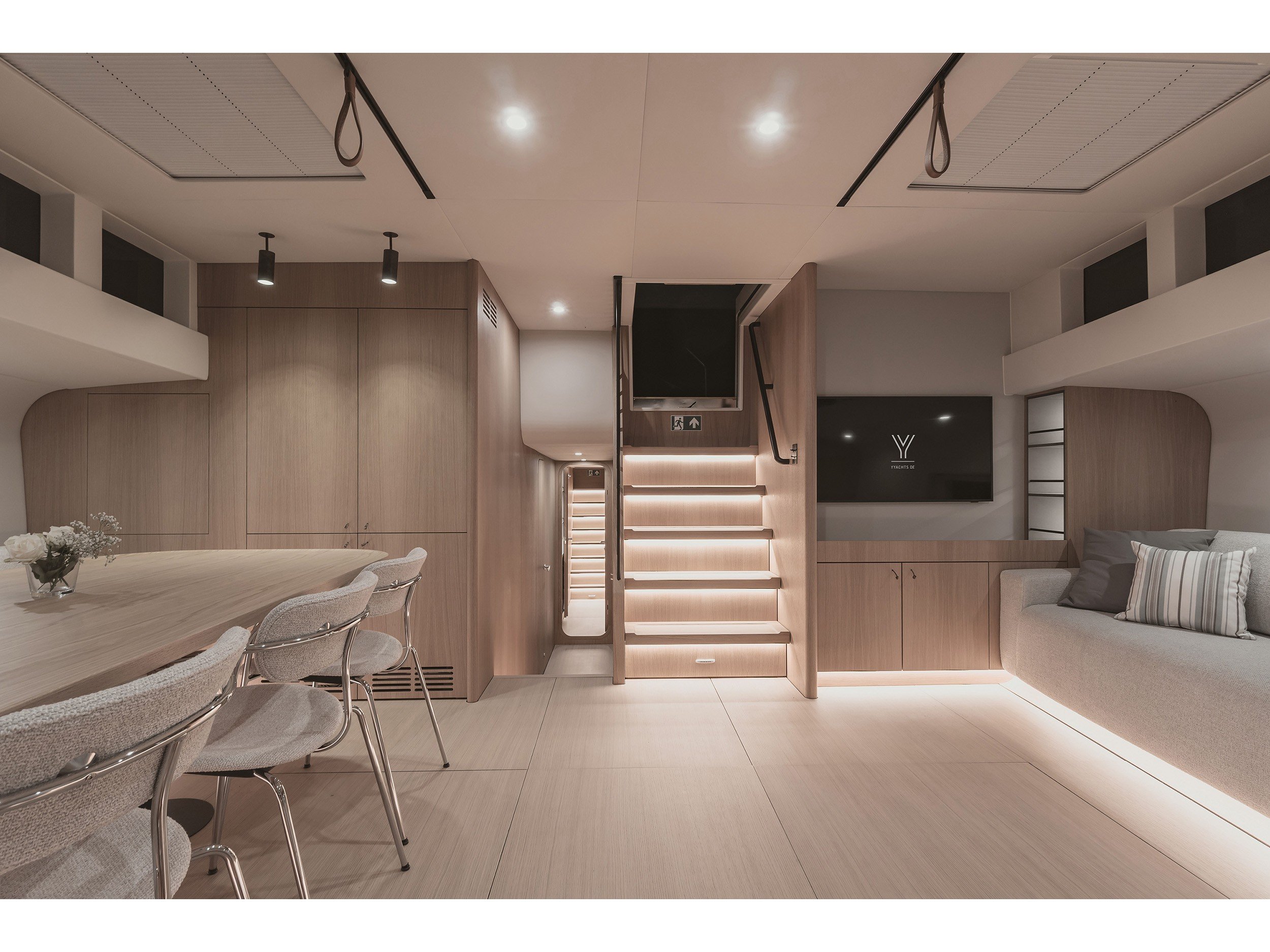 Nadamas - Sailboat in Elliniko