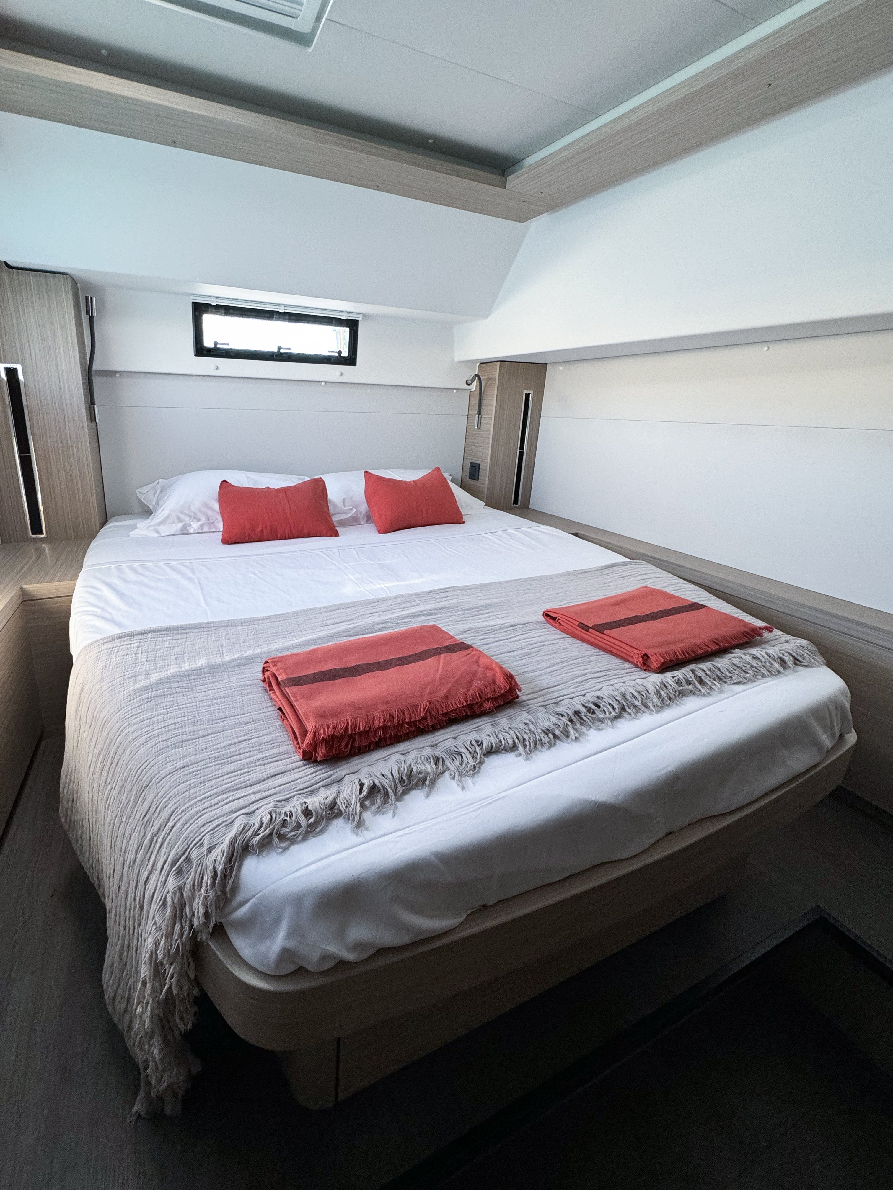 YOFF - Catamaran in Ajaccio