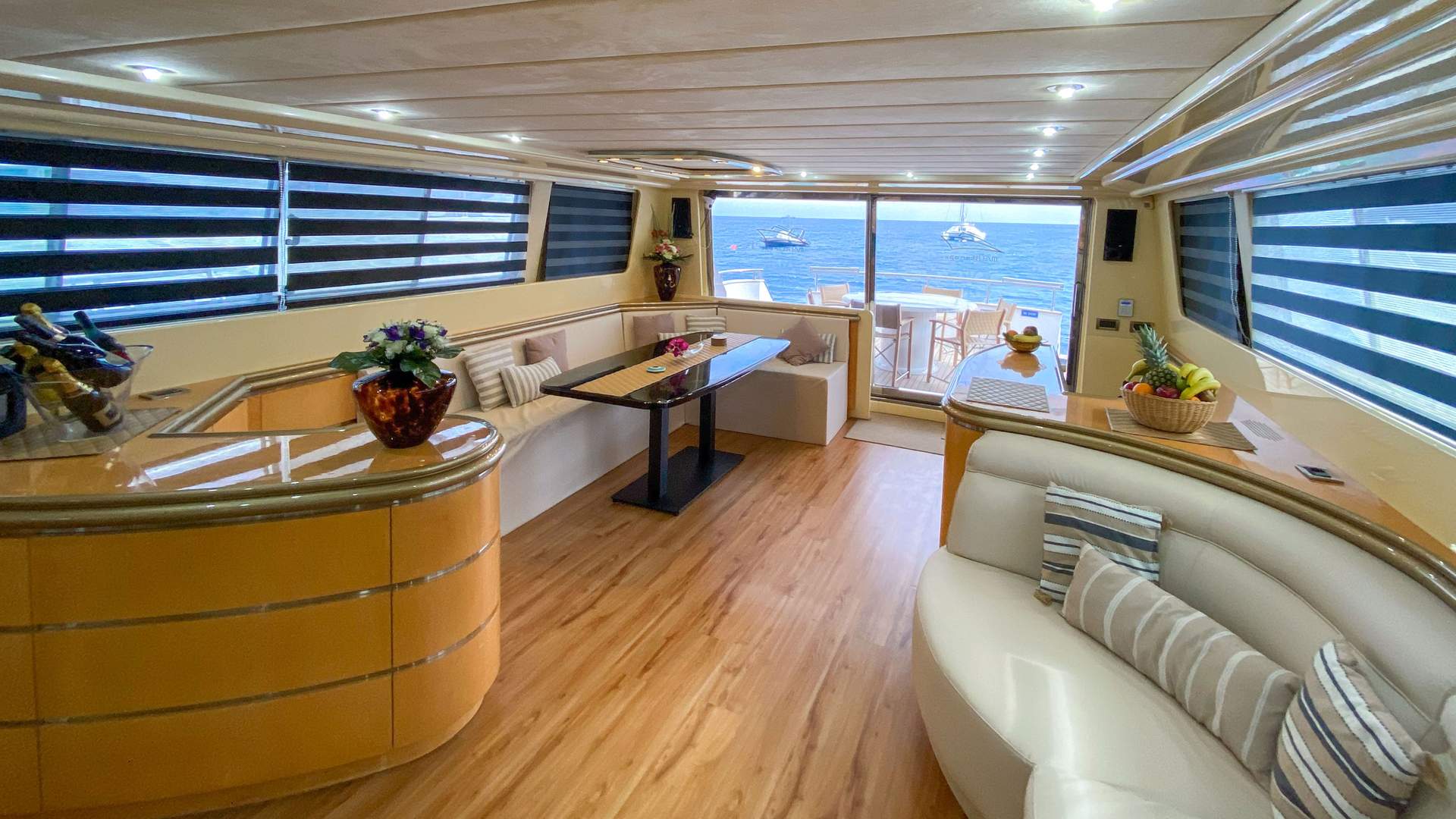 Superphantom - Motor Yacht in Mikonos