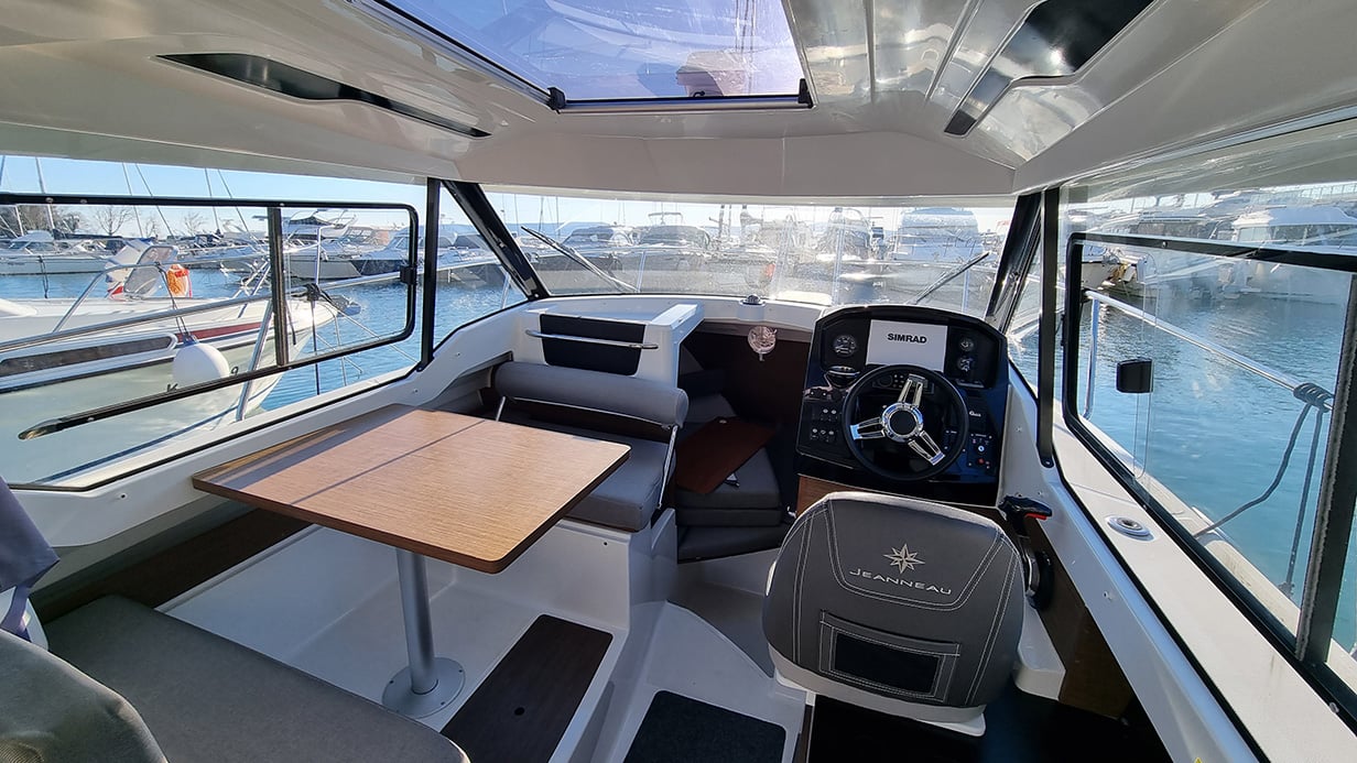 Nixi - Motor Yacht in Zadar