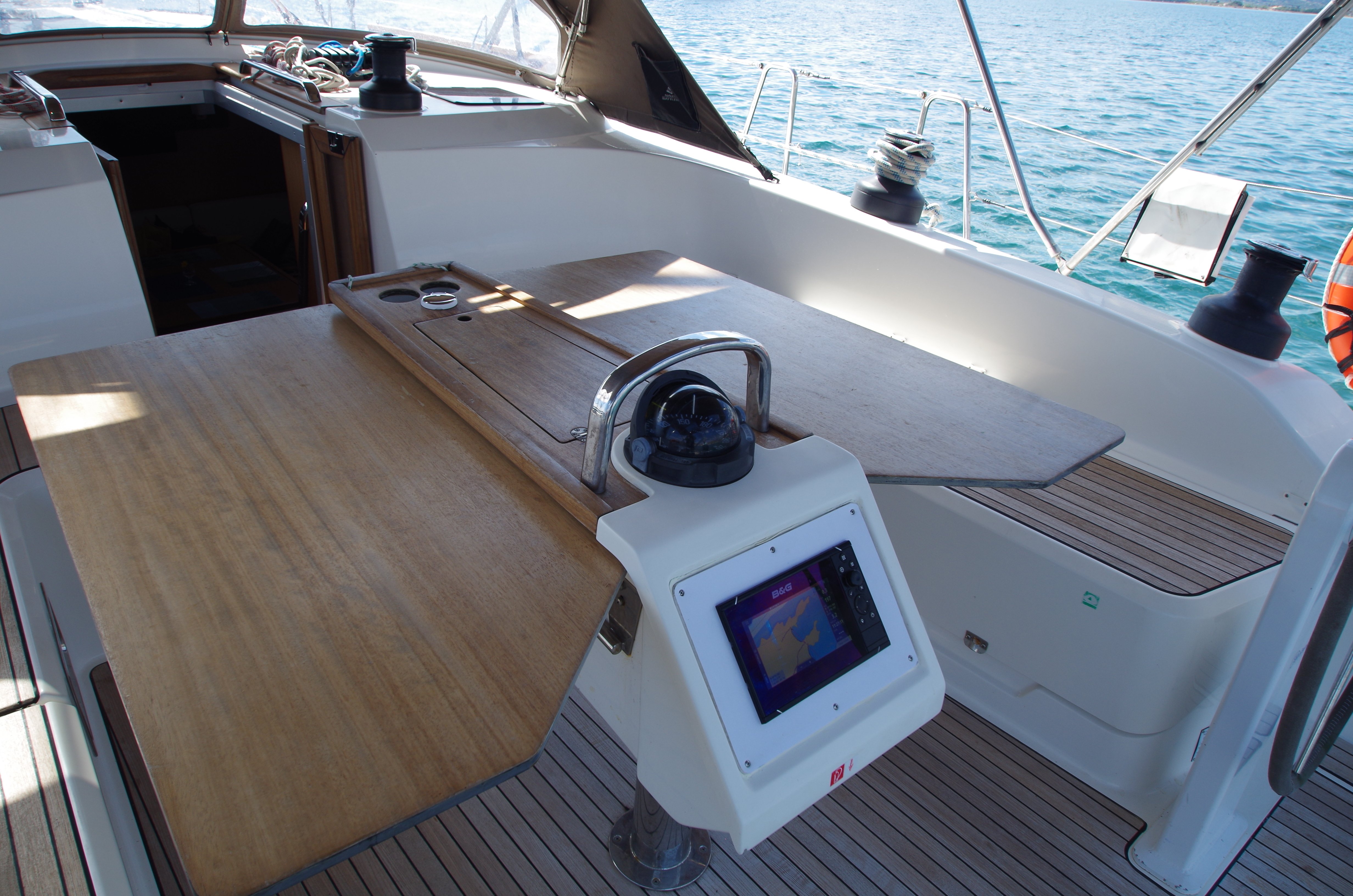 Papaya - Sailboat in Port De Pollença
