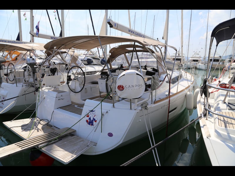 Sicc - Yelkenli içinde Kaštel Gomilica