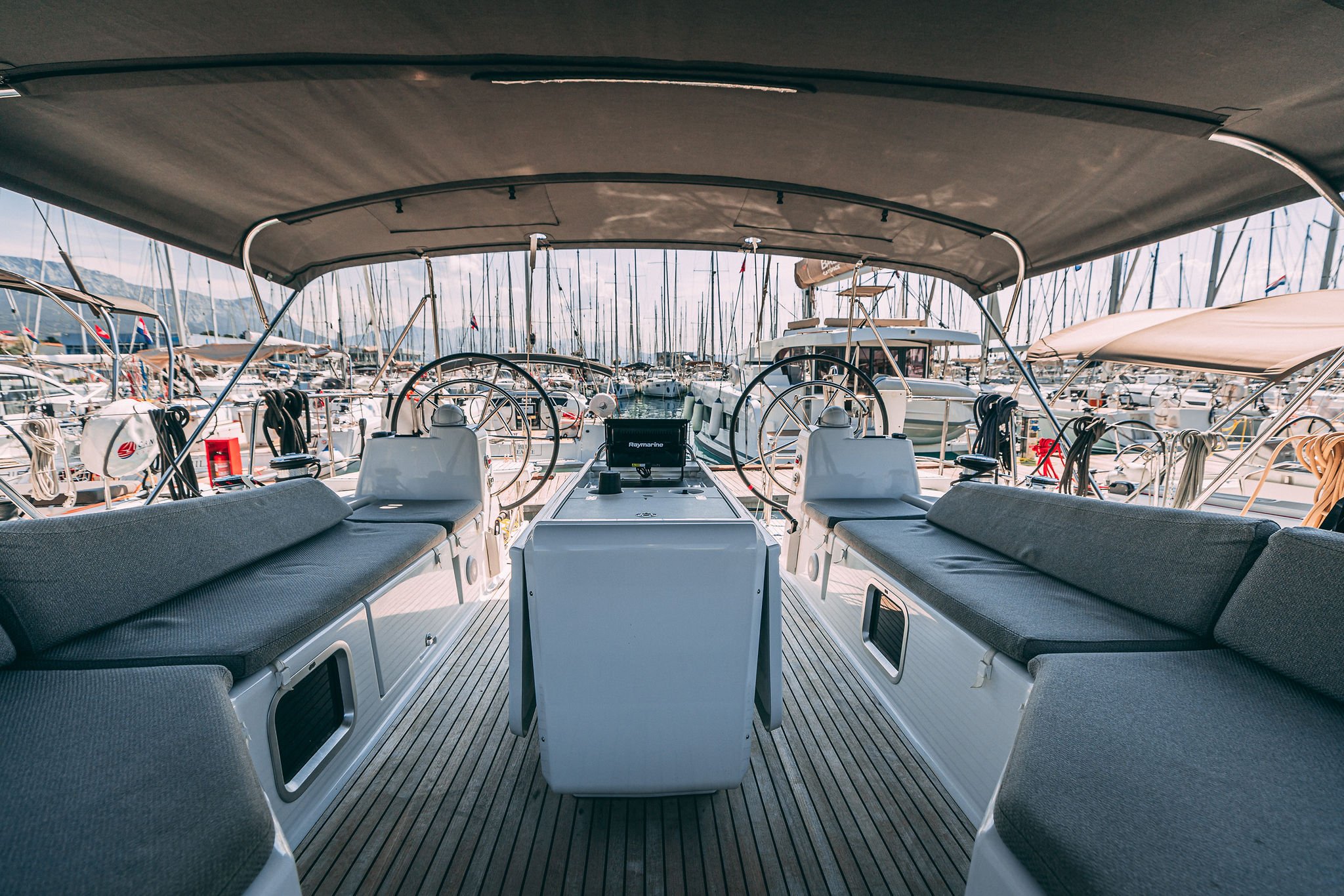 Il Gatto - Yelkenli içinde Kaštel Gomilica