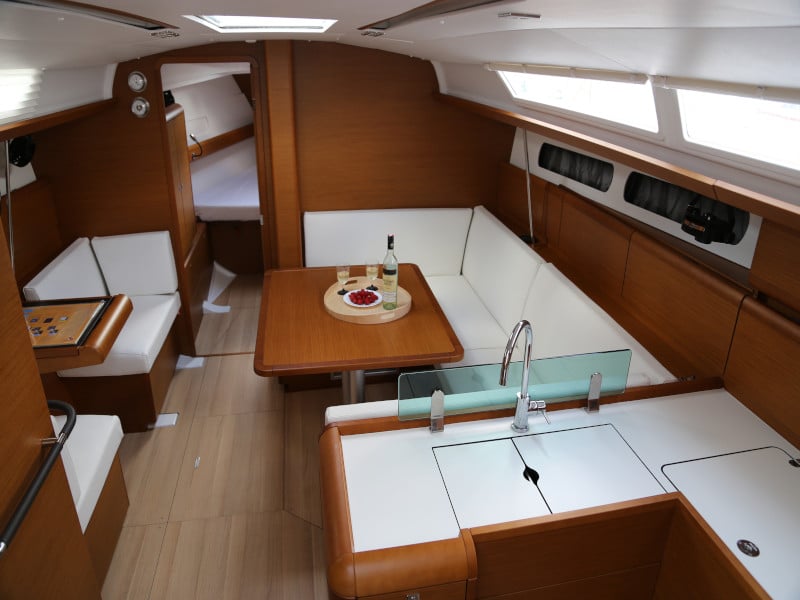 Kandur II - Sailboat in Kaštel Gomilica