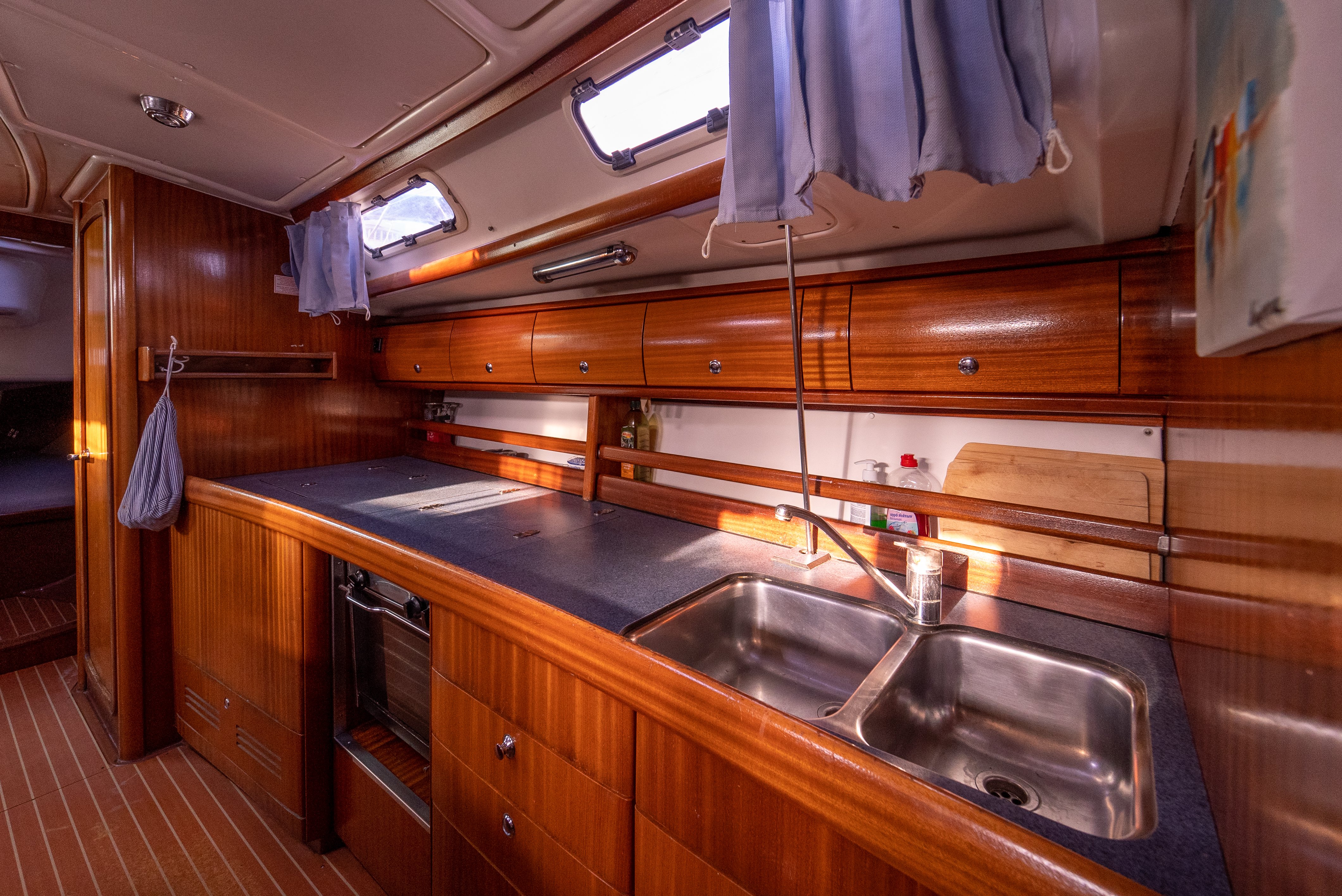 Danai (with Bowthruster ,Solar Panels, New Sails) - Sailboat in Kavala