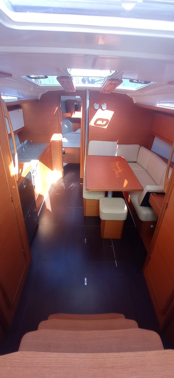 Tiche - Sailboat in Palermo