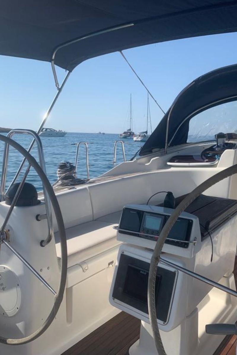 Maha - Sailboat in Marseille