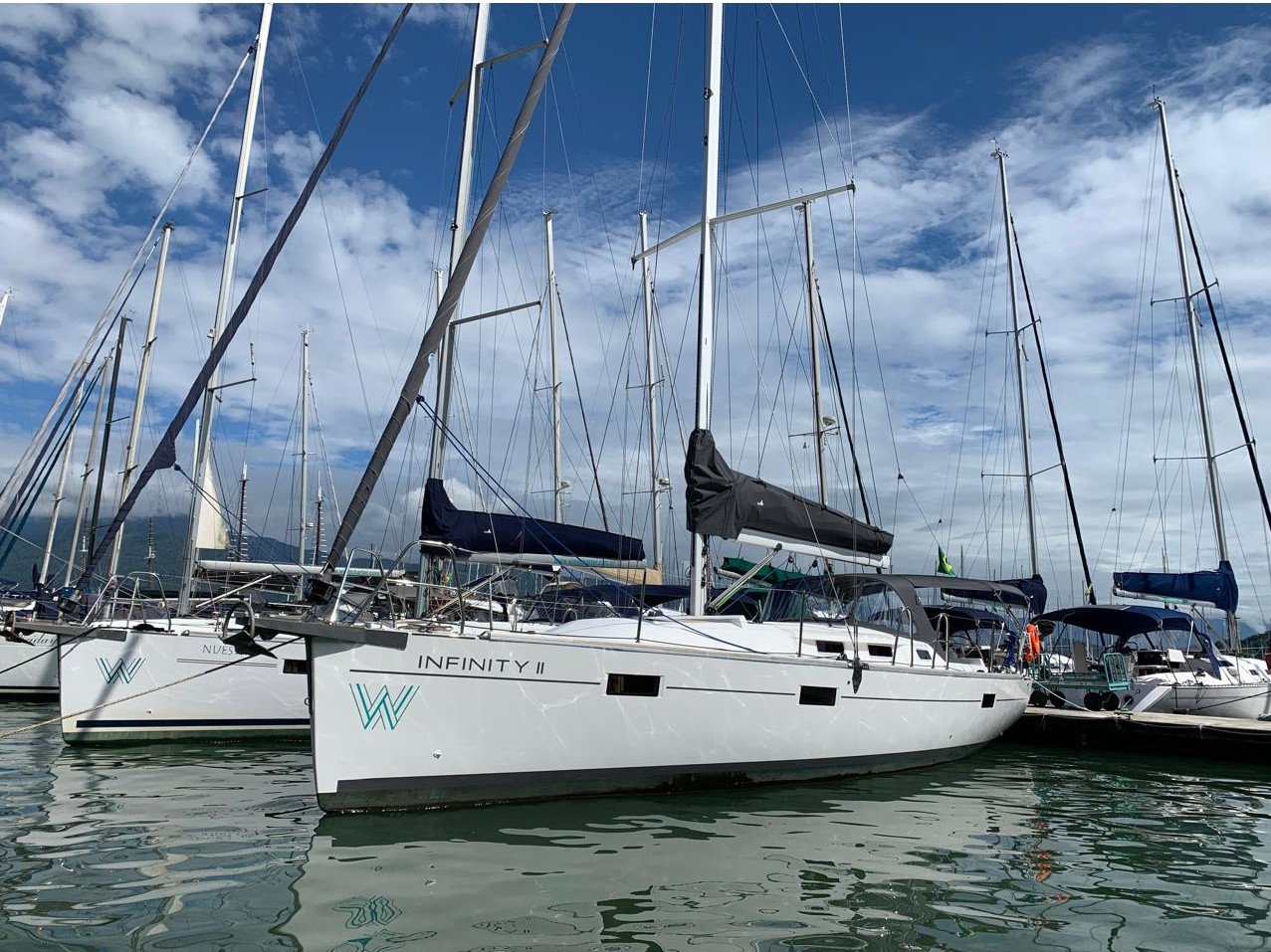 INFINITY II - Sailboat in Paraty