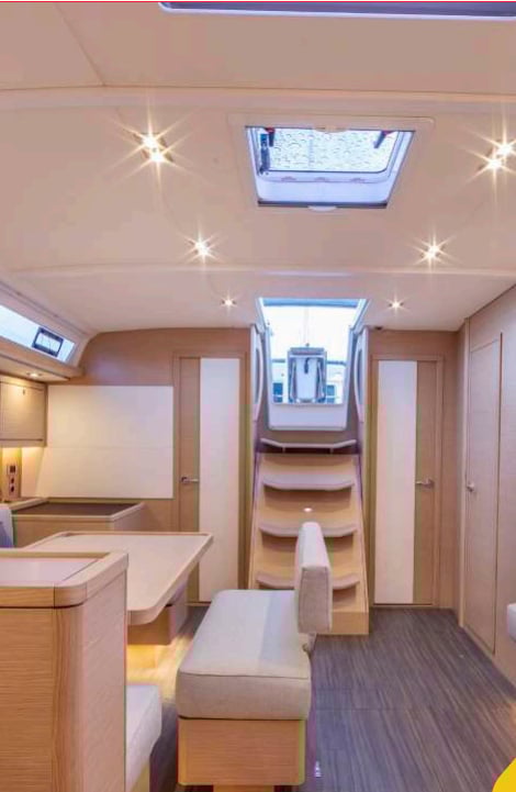 YBYTU - Sailboat in Paraty