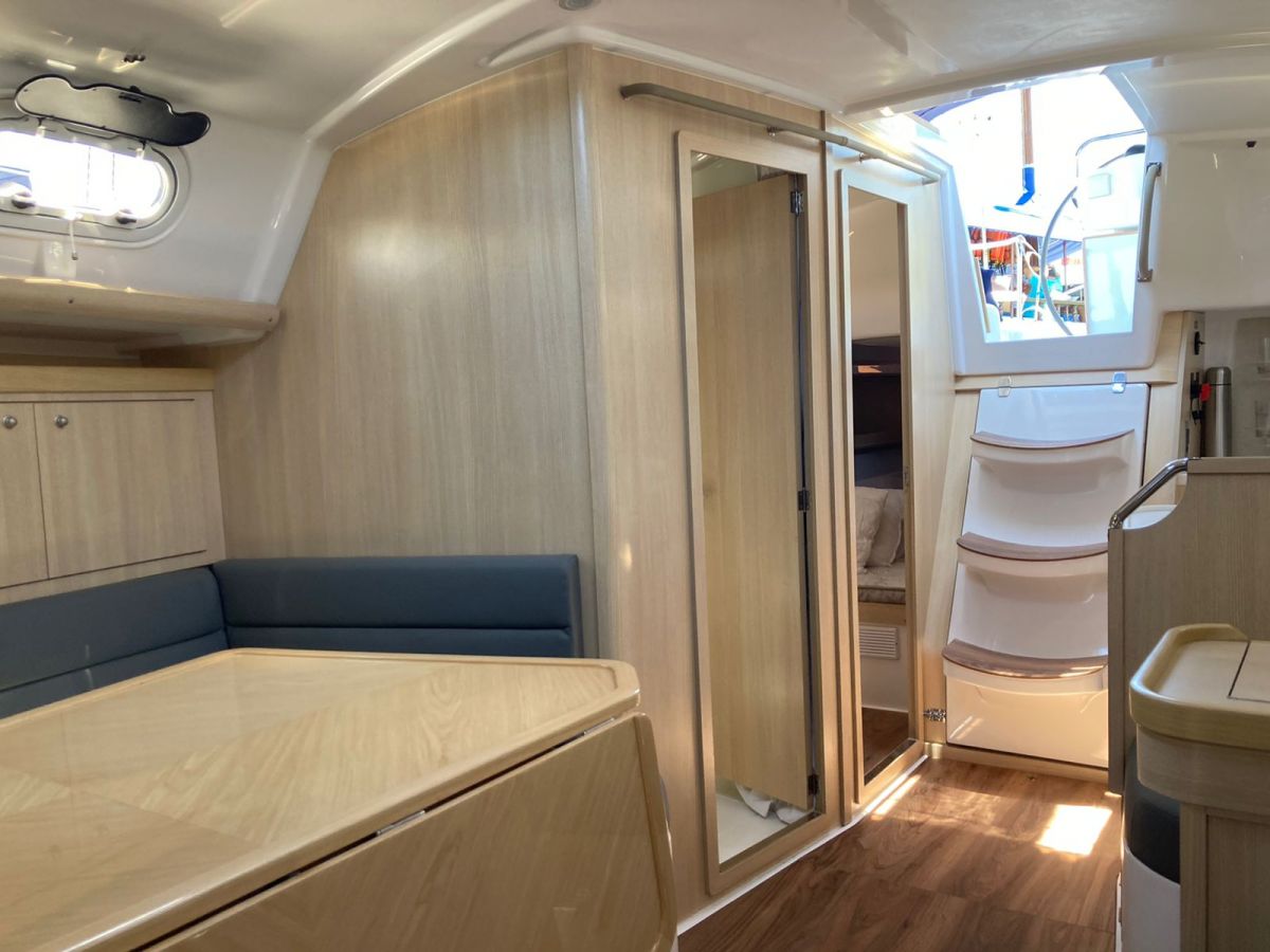 Damis Jolie - Sailboat in Paraty