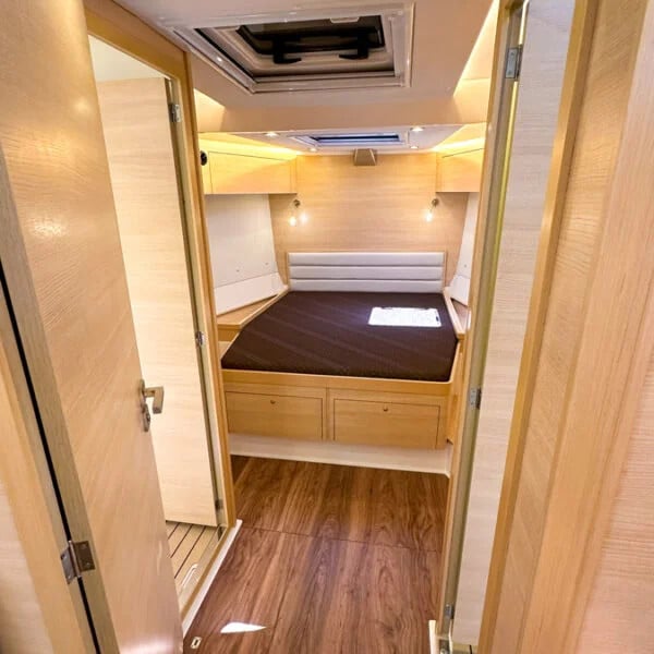 TUTO PASSA - Sailboat in Paraty