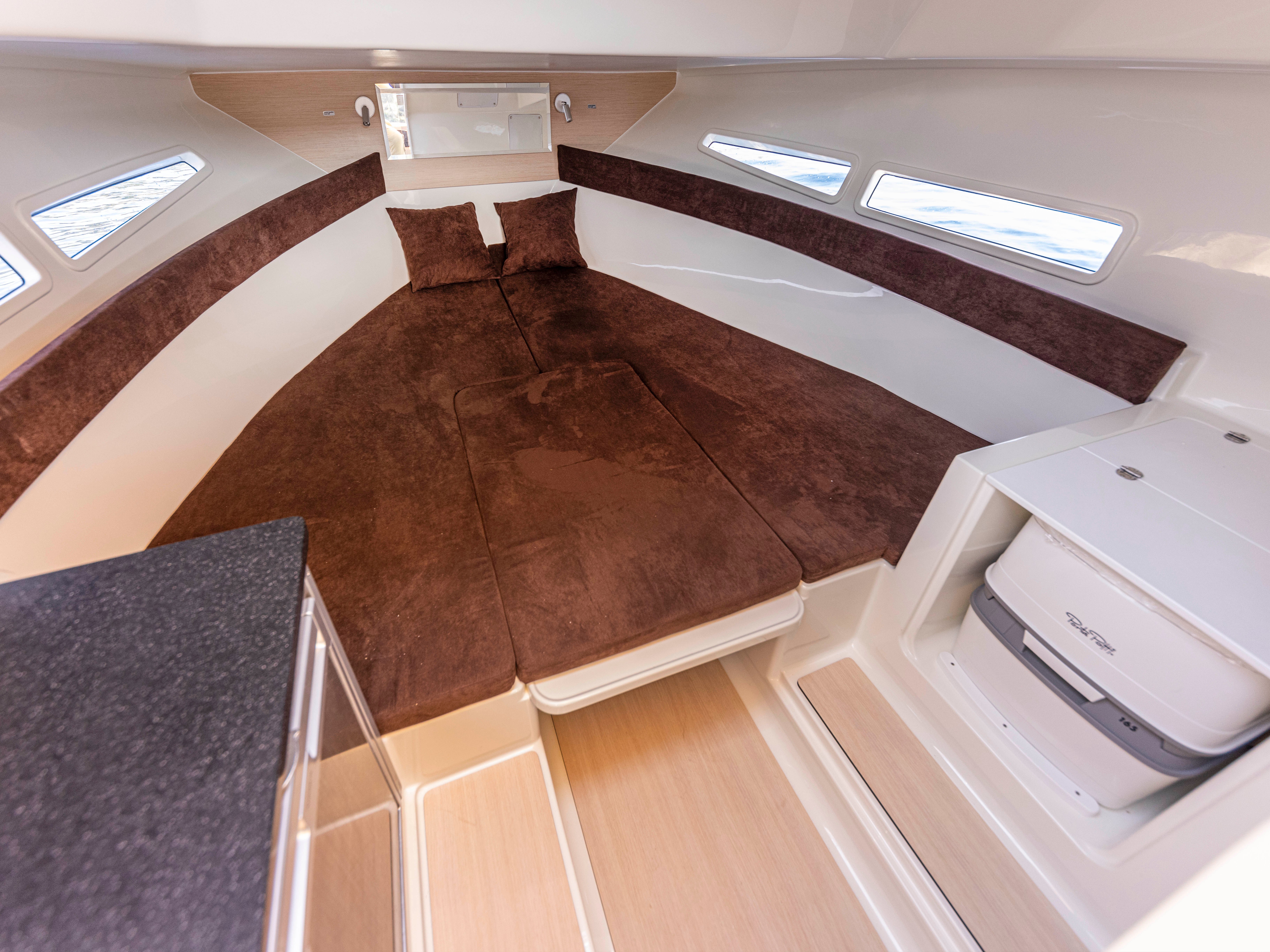 275322ML - Motor Yacht in Mali Lošinj