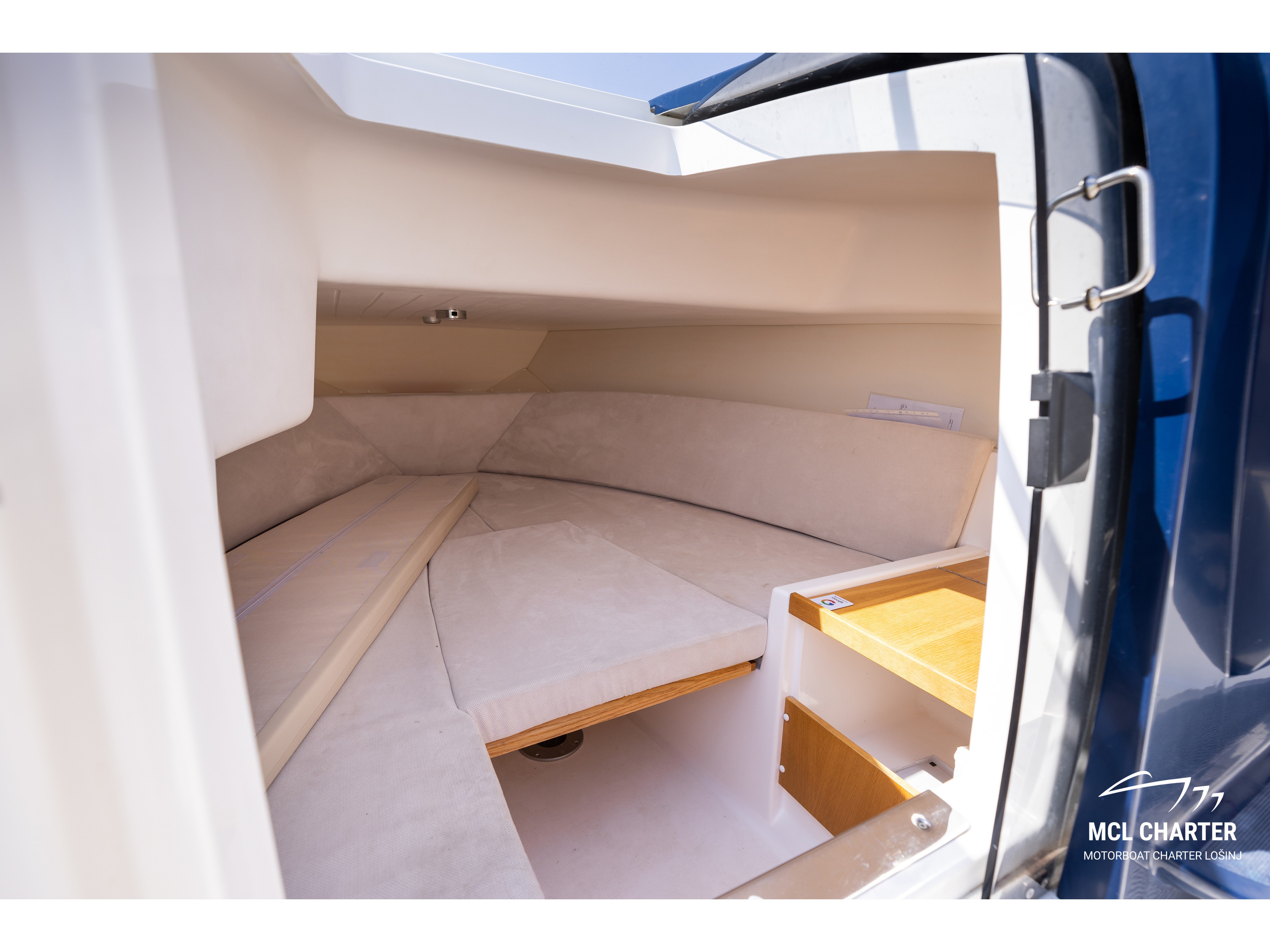 287670ML - Motor Yacht in Mali Lošinj