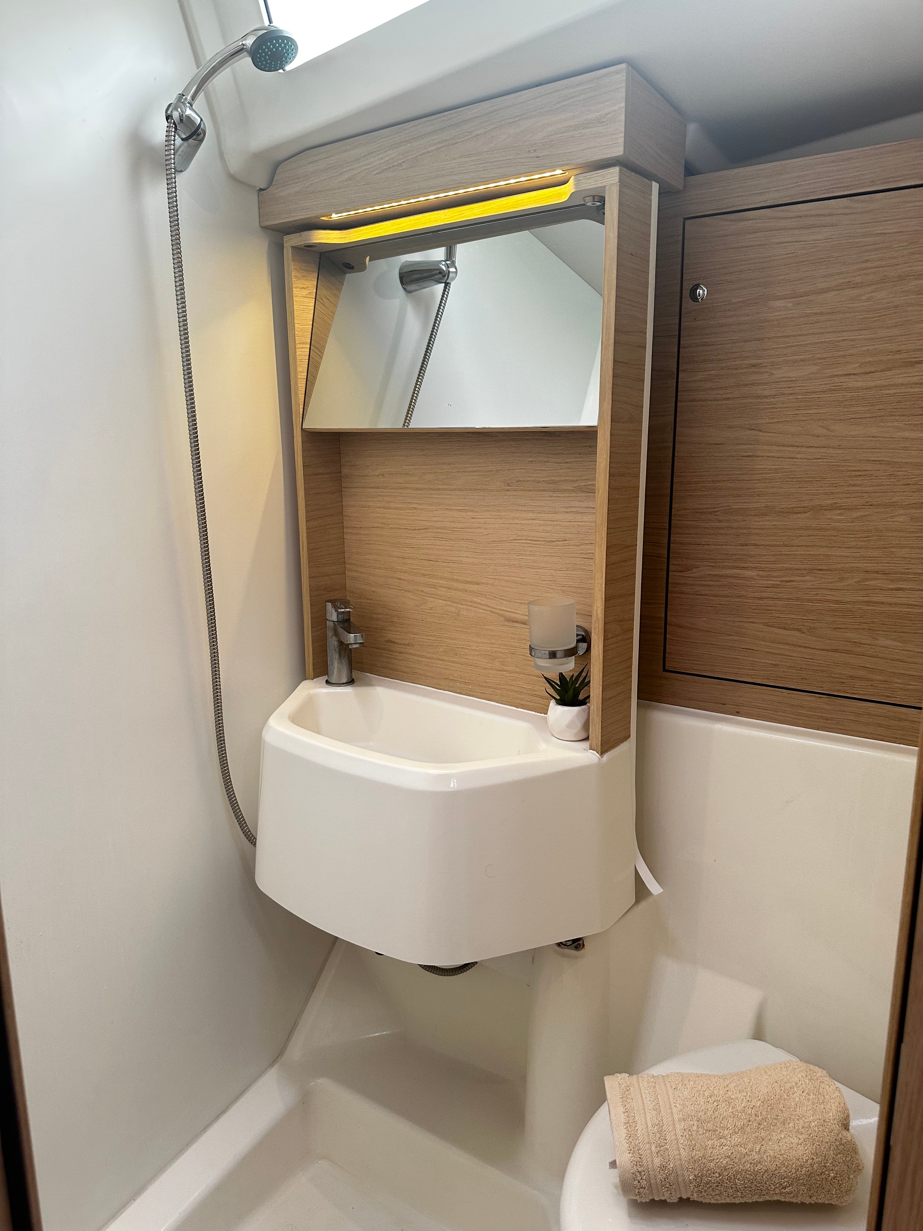 Amelia - Sailboat in Alimos