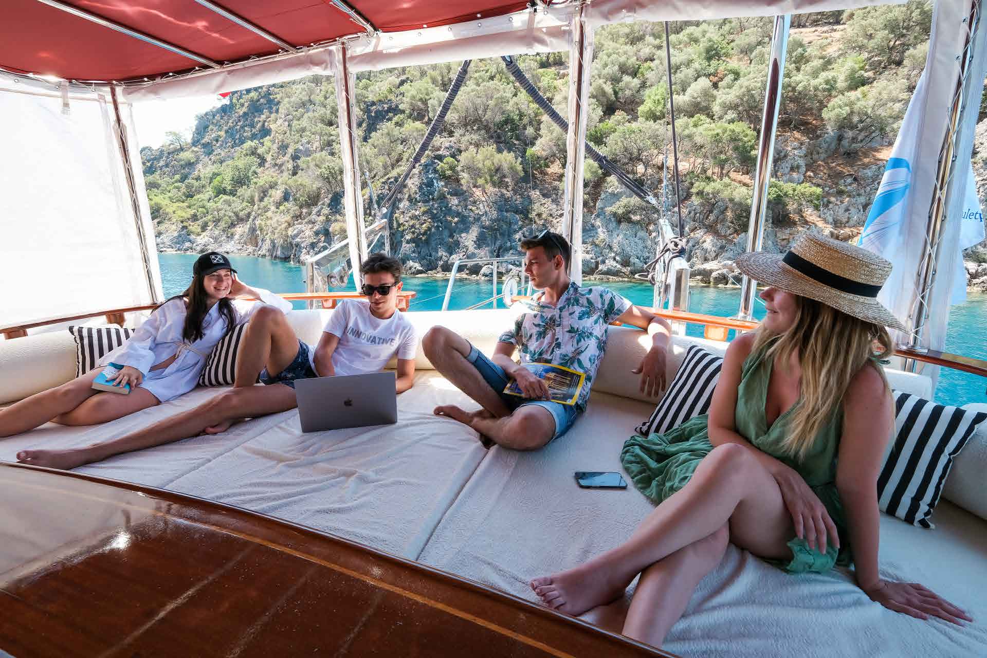 Pronto Blue - Gulet içinde Cumhuriyet