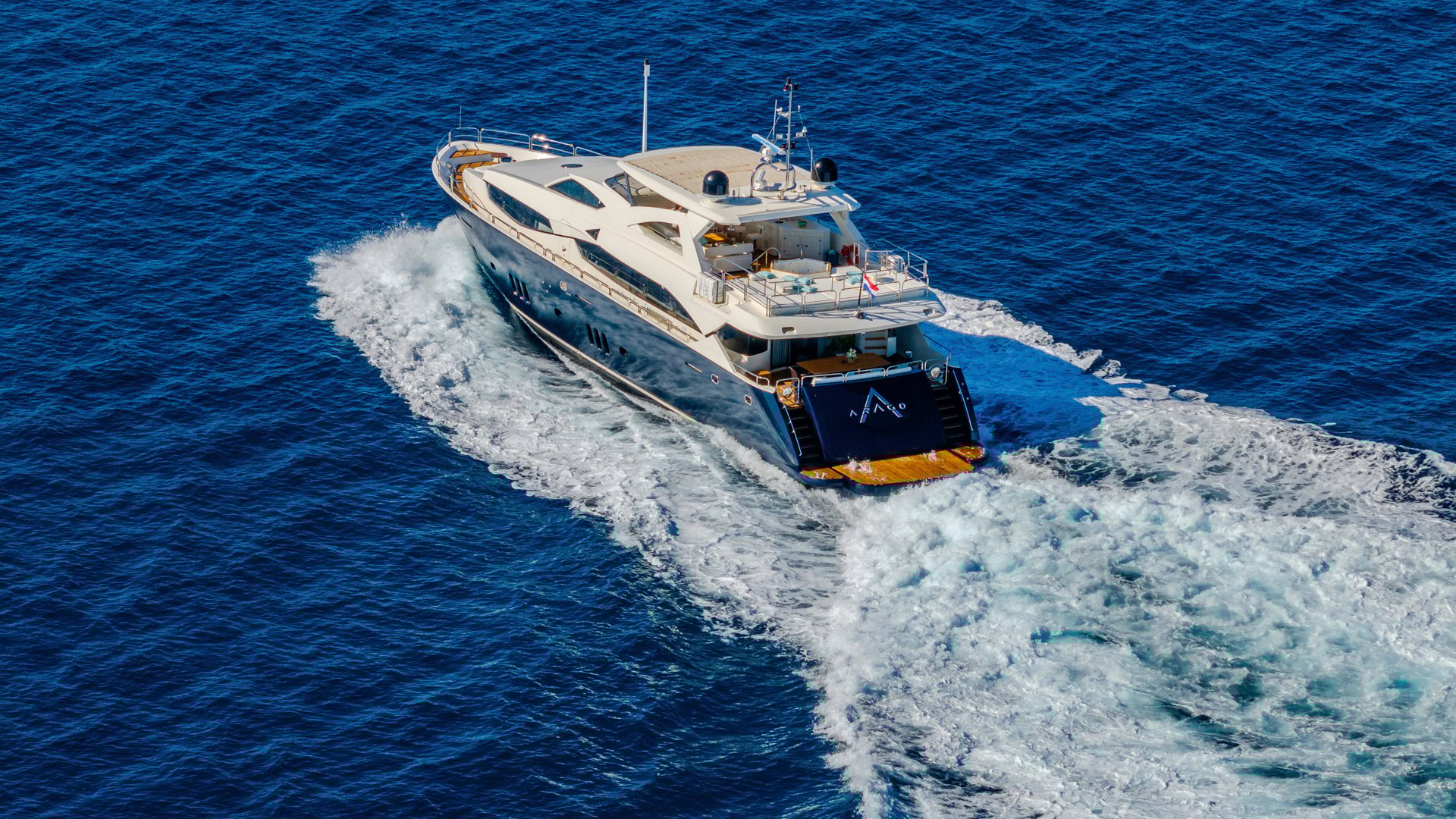 Arago - Motor Yacht in Trogir