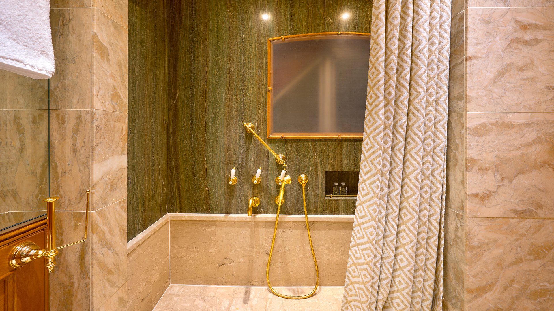 To je to - Motor Yacht in Trogir