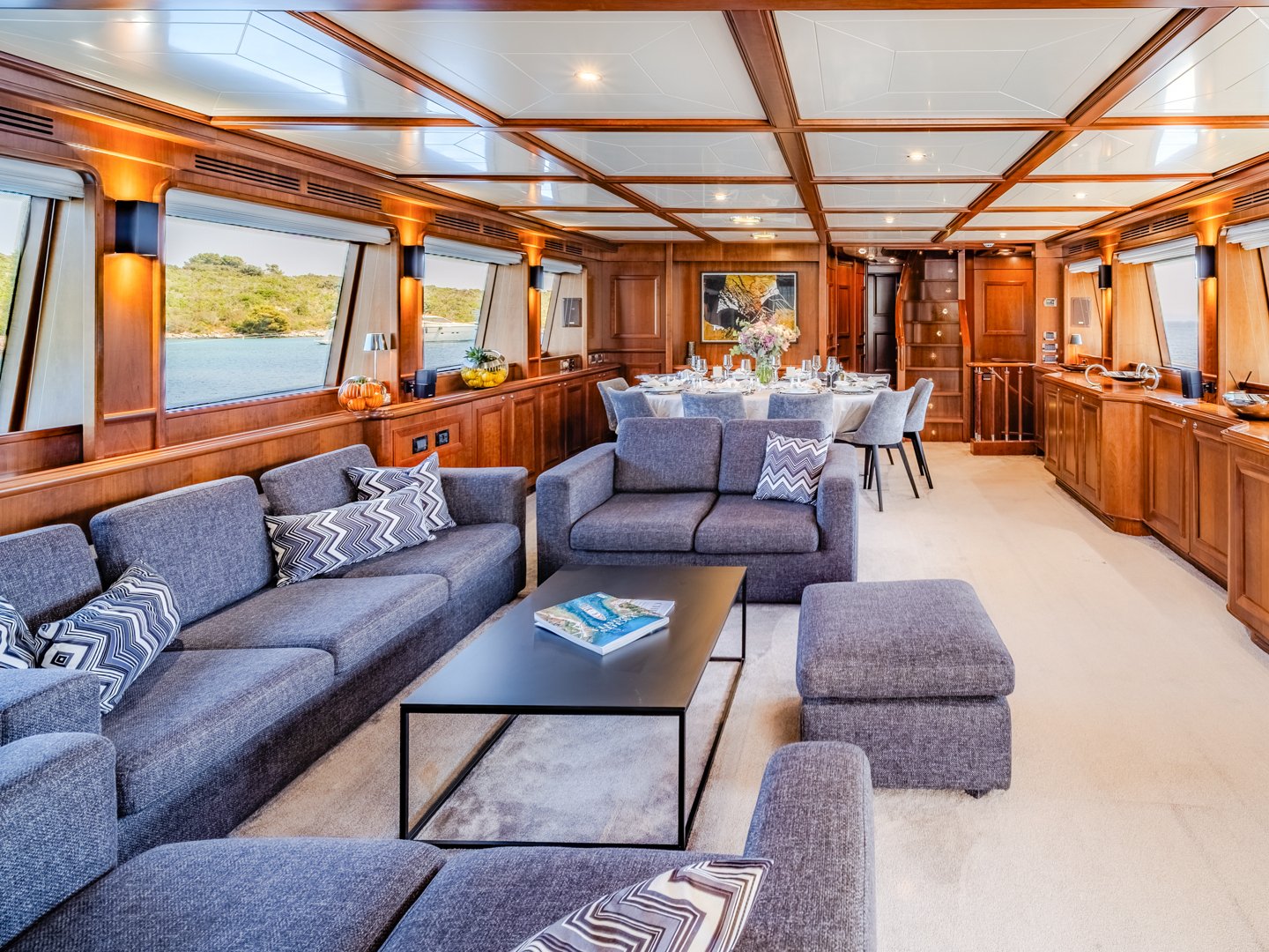 Klobuk - Motor Yacht in Kaštel Gomilica