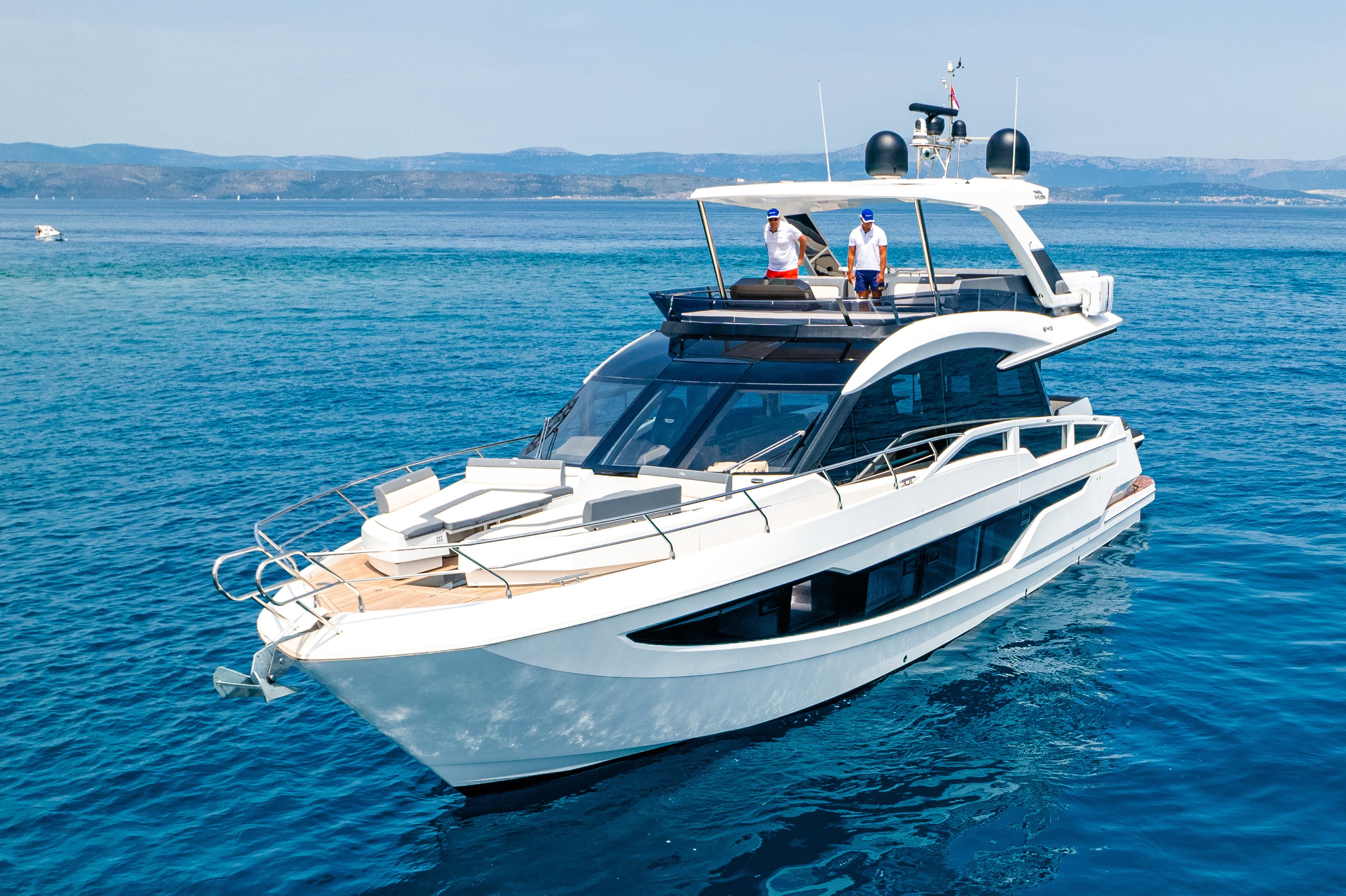 Premium + - Motor Yacht in Seget Donji