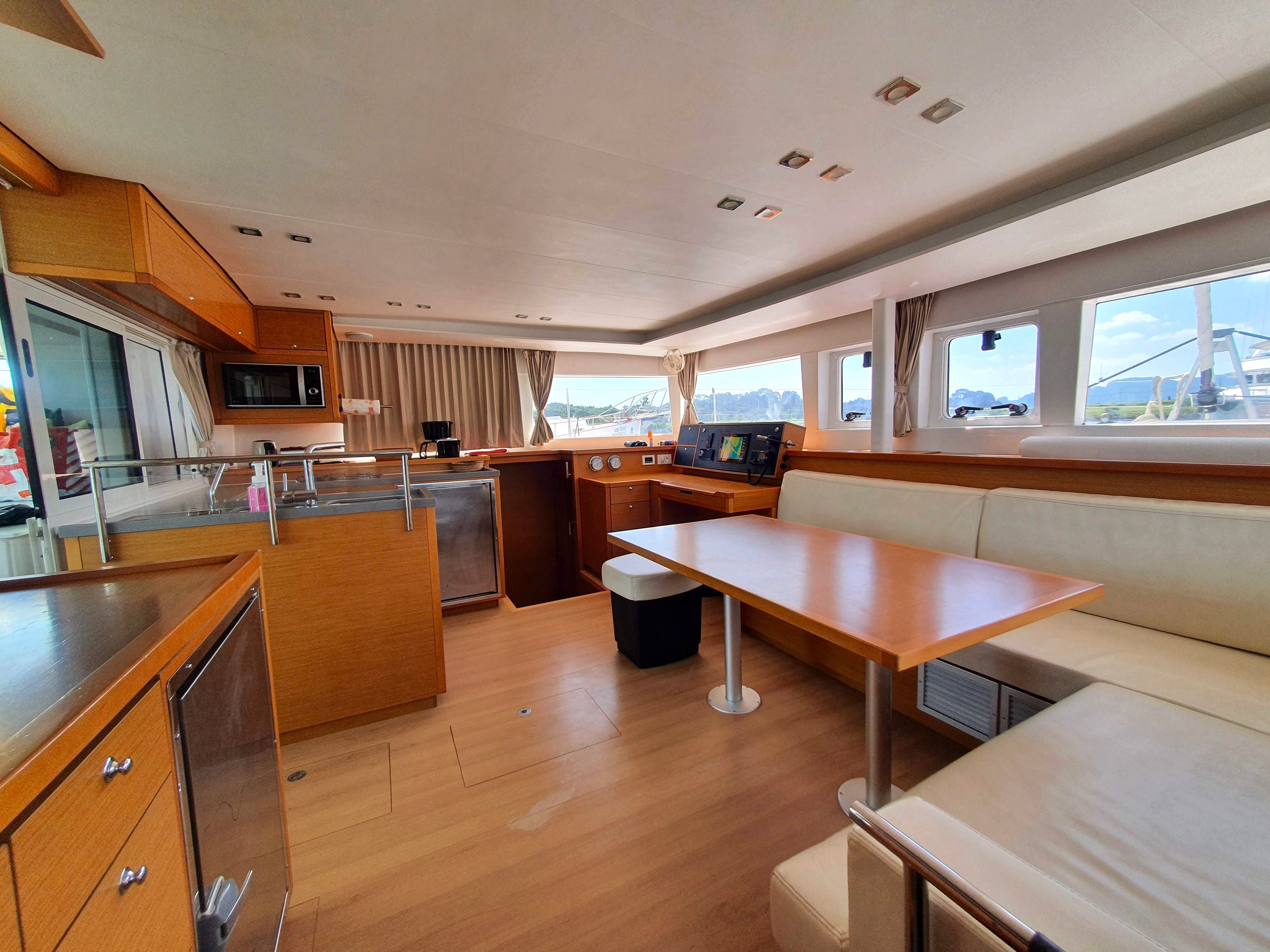 ArMarg - Catamaran in Koh Chang Tai