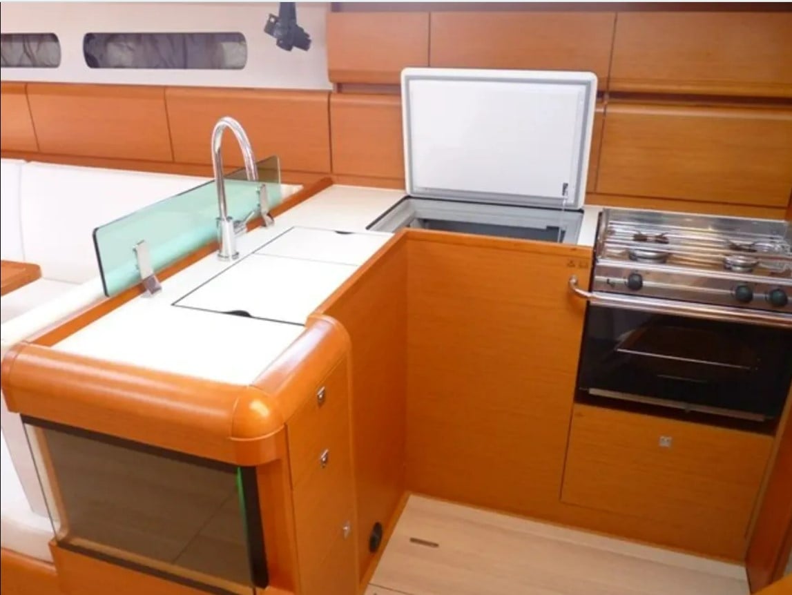 Melody - Sailboat in Lefkada