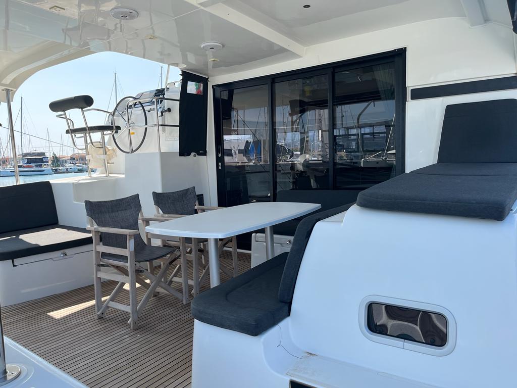 Queen Annezia - Catamaran in Lefkada