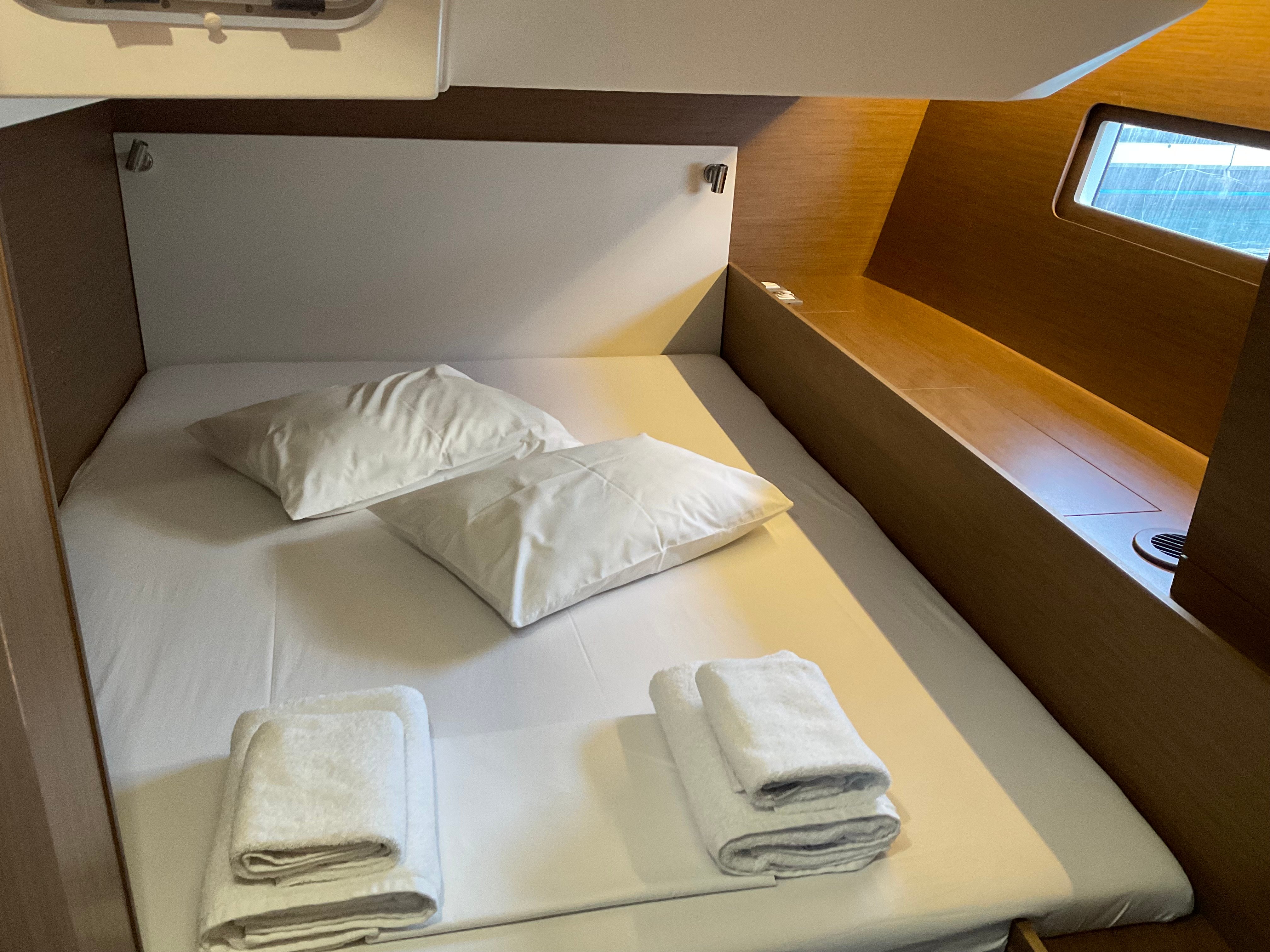 Retsina - Sailboat in Lefkada