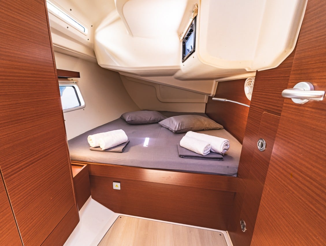 Dafne - Sailboat in Lefkada