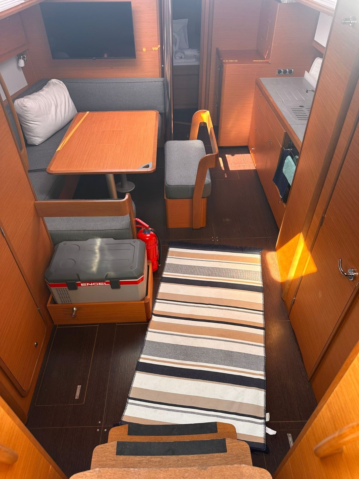 Scarlet - Sailboat in Karagözler