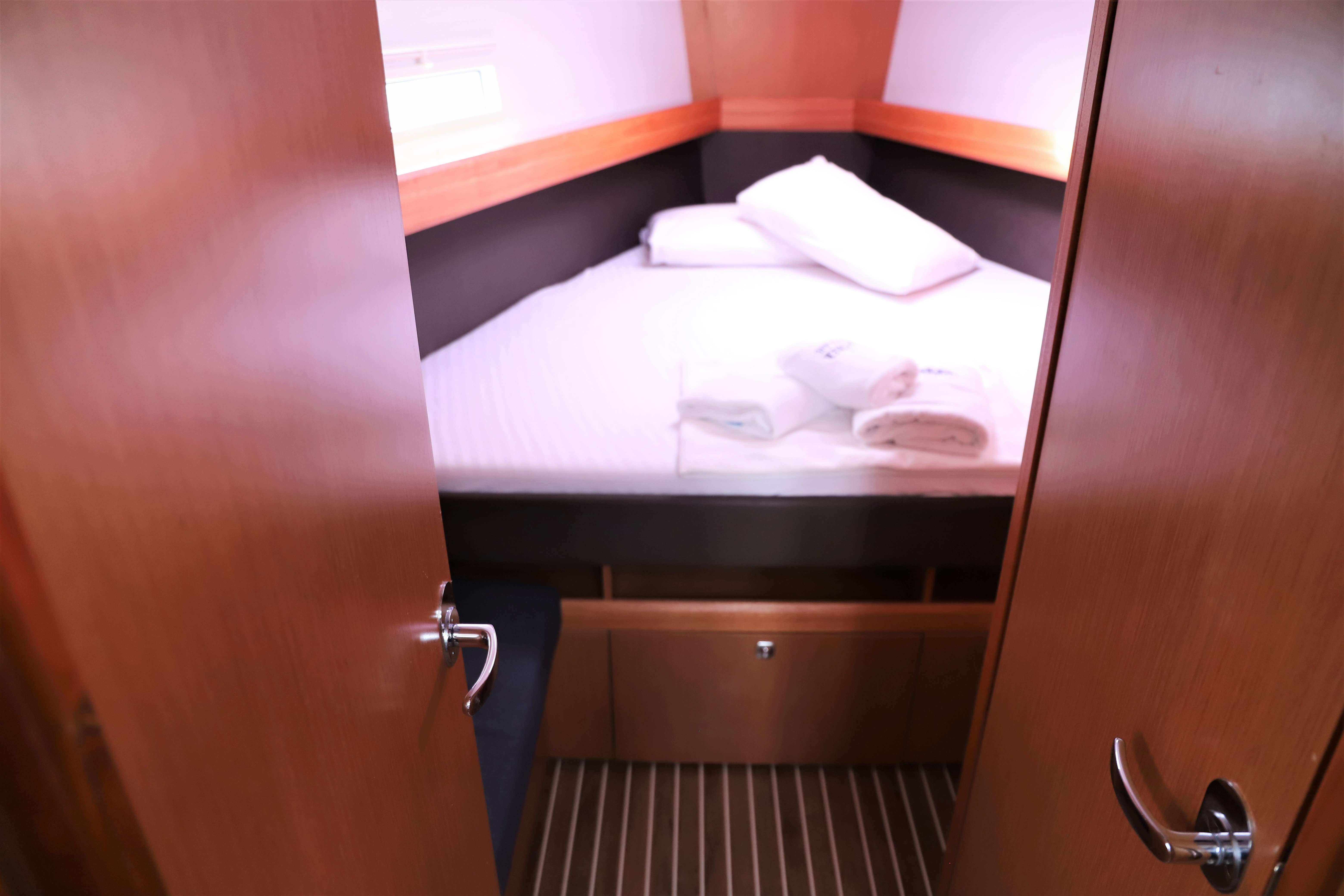 Miber Rhea - Sailboat in Karagözler