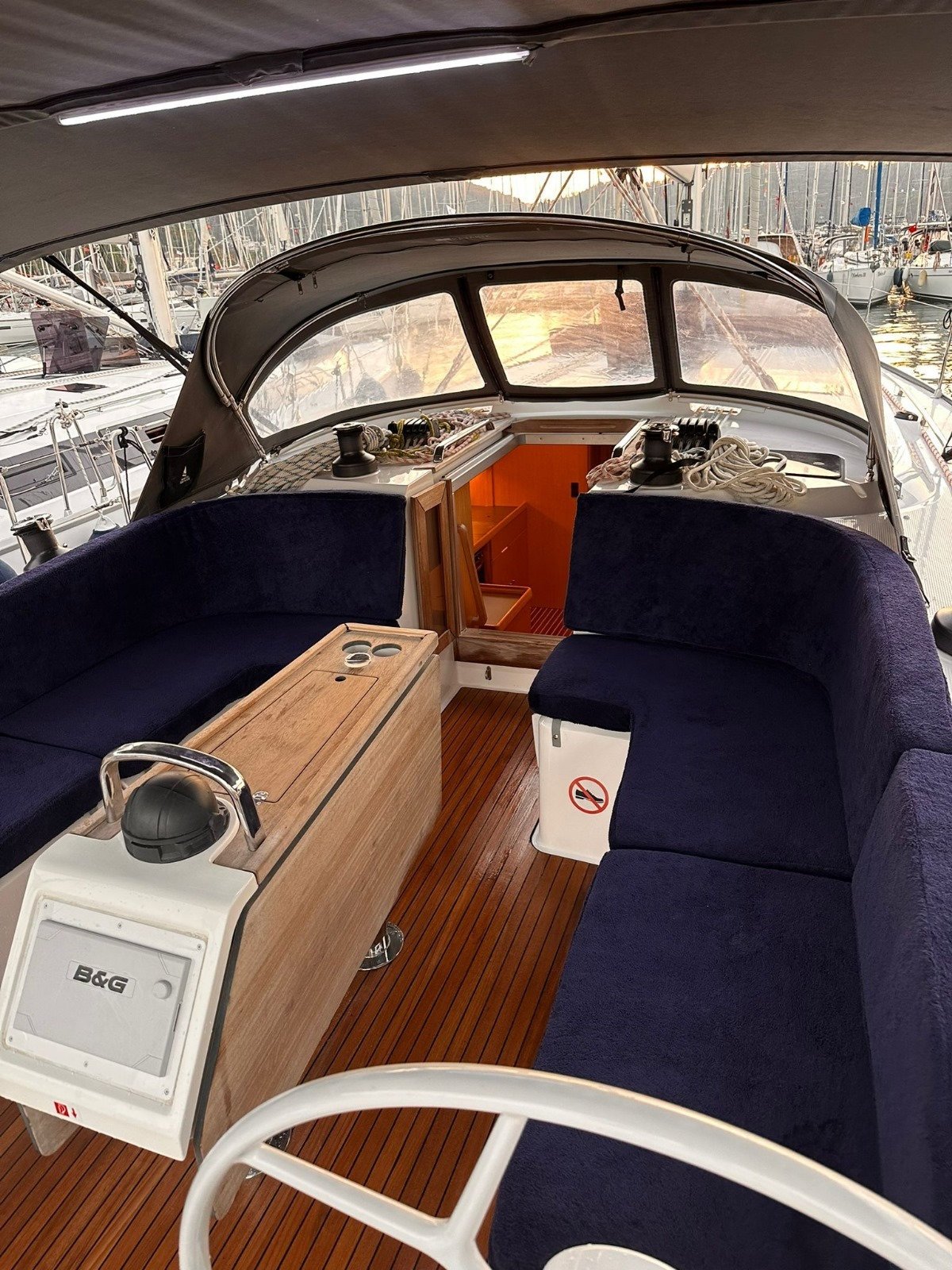 Okto Sailors - Sailboat in Karagözler