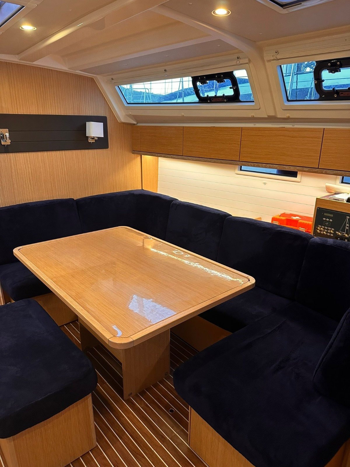 Okto Sailors - Sailboat in Karagözler