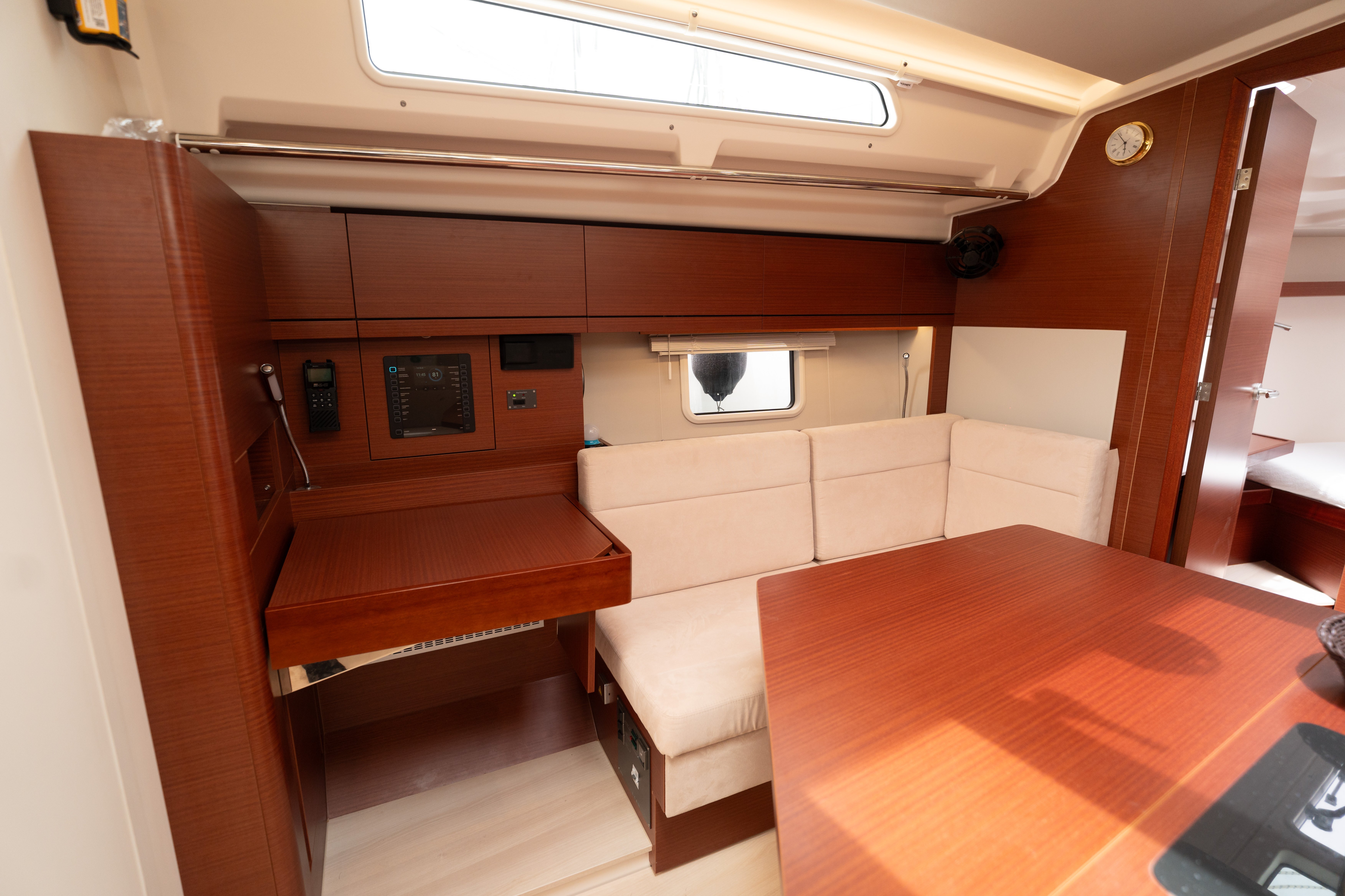 VRONTIS |Inverter| - Yelkenli içinde Lefkada