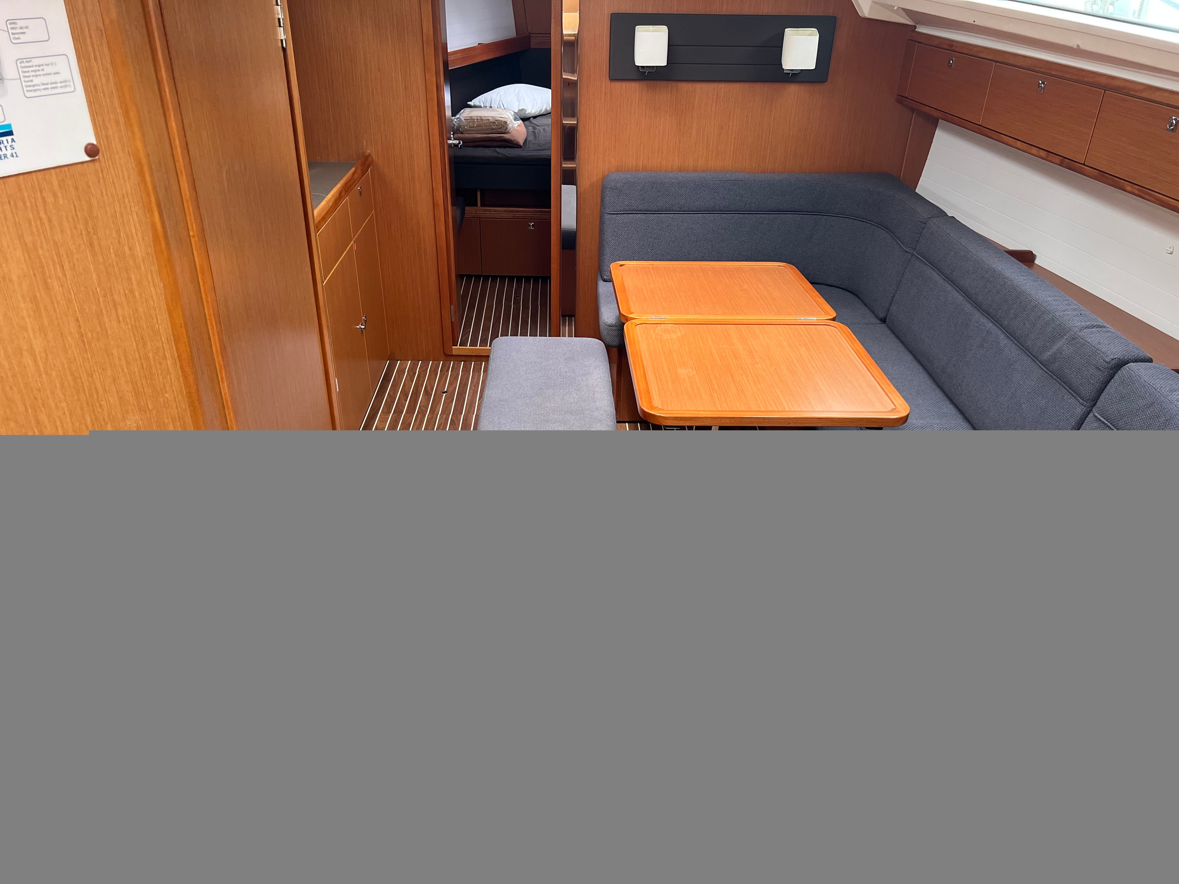 NIREUS - Yelkenli içinde Lefkada