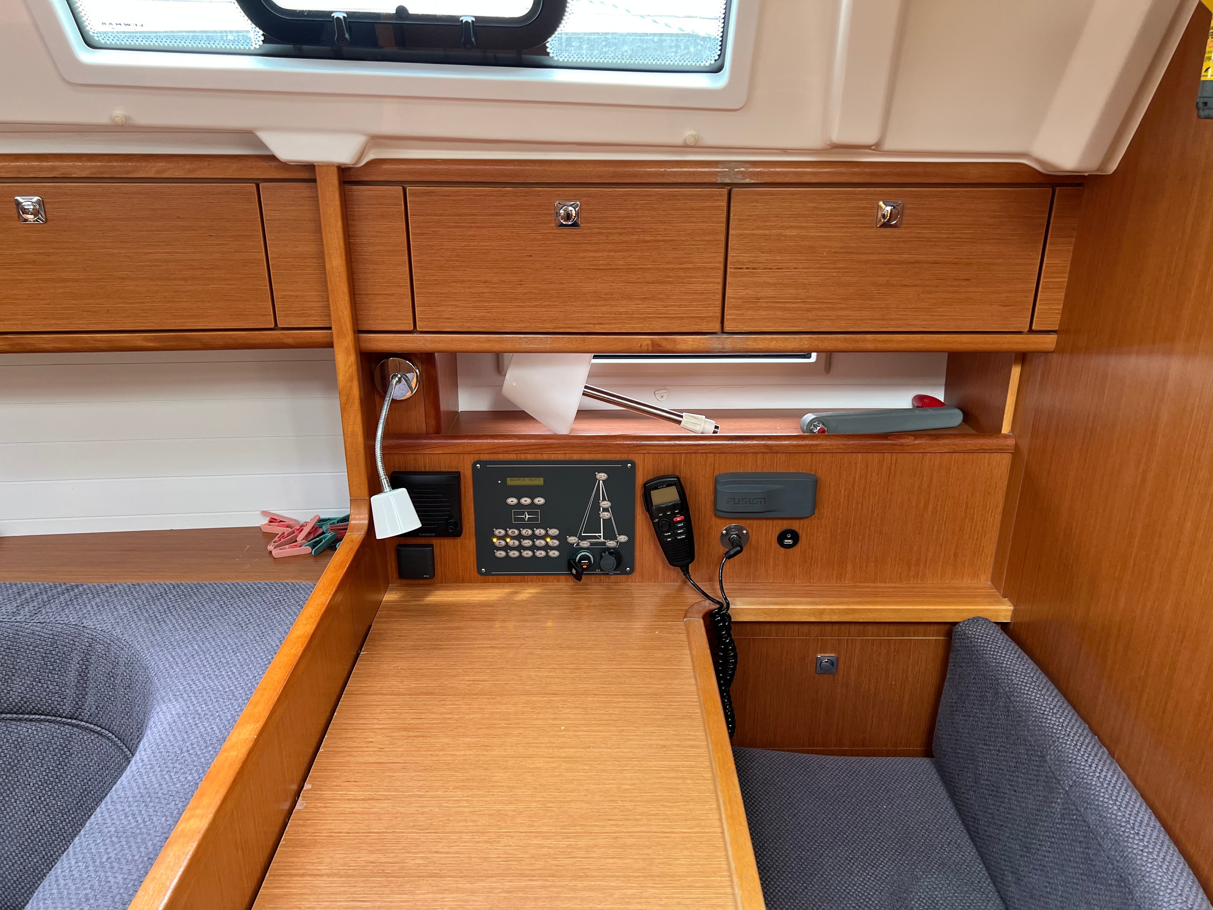 NIREUS - Yelkenli içinde Lefkada