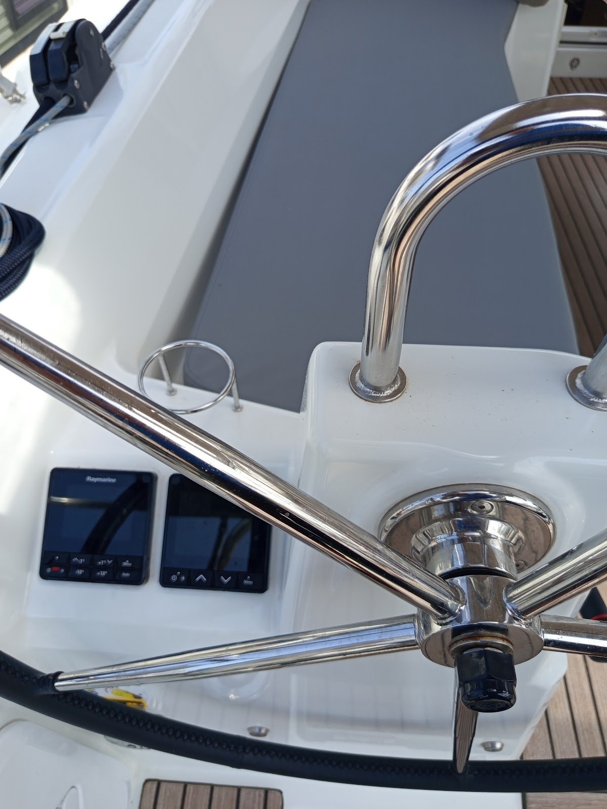 AVRA - Yelkenli içinde Lefkada