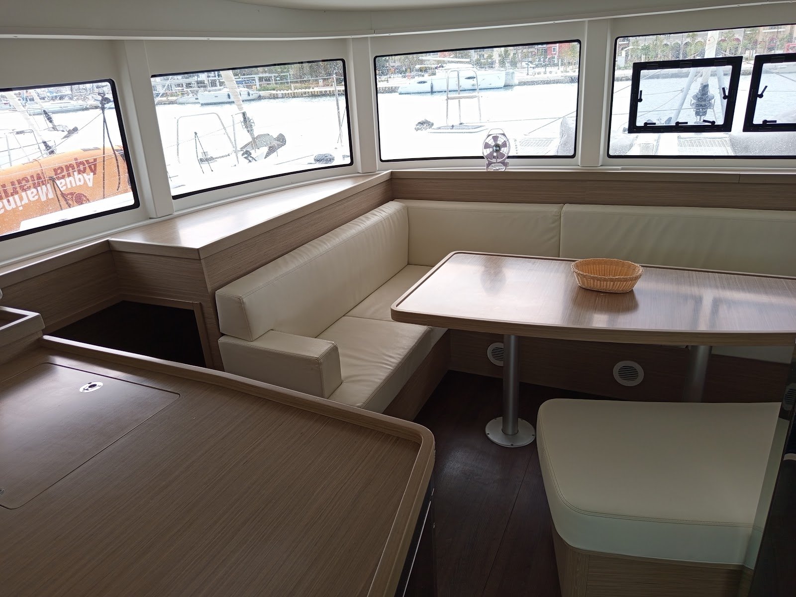 ZAHIRA - GEN/AC+WATERMAKER - Katamaran içinde Lefkada