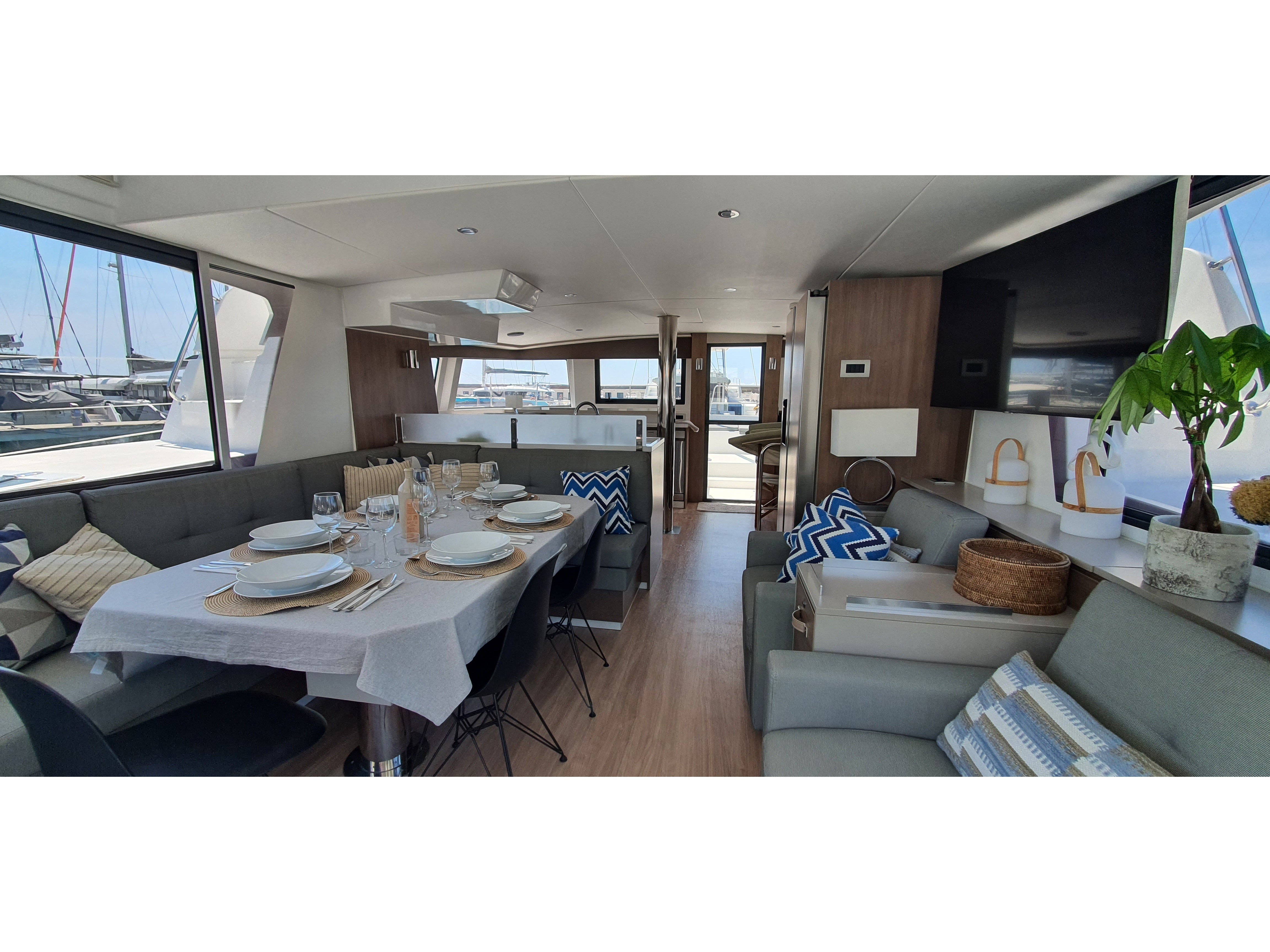 NIA - Catamaran in Barcelona