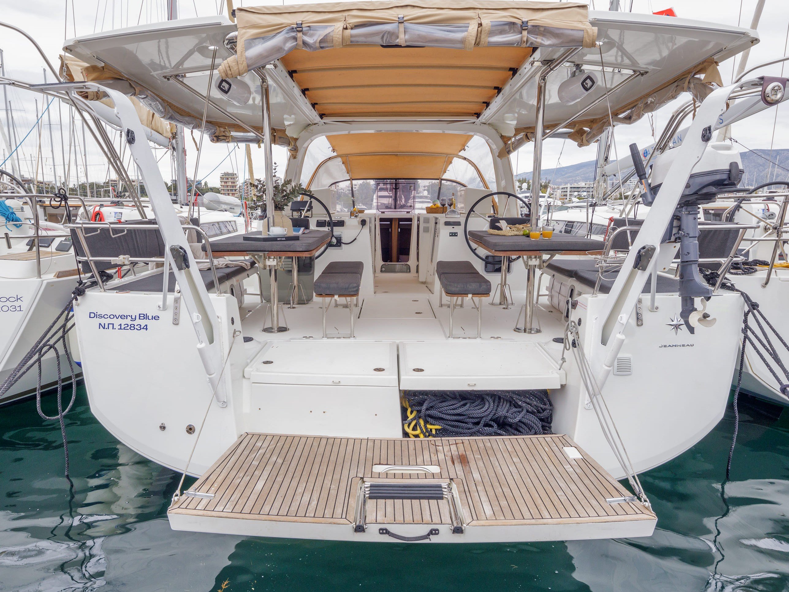 DISCOVERY BLUE - Sailboat in Nea Peramos